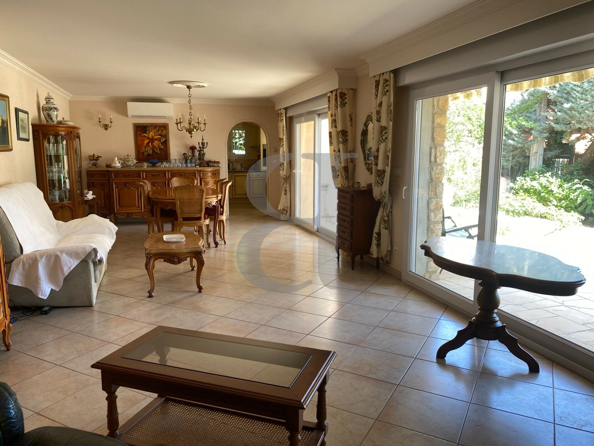 Hus i Valréas, Provence-Alpes-Côte d'Azur 10829374