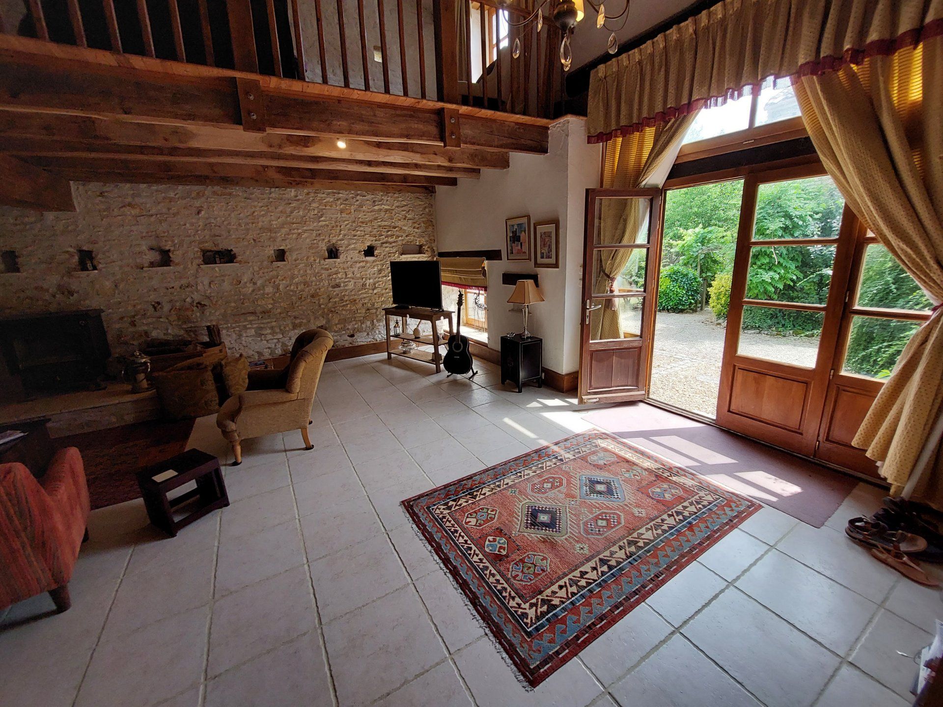 casa en Saint-Mary, Nouvelle-Aquitaine 10829472