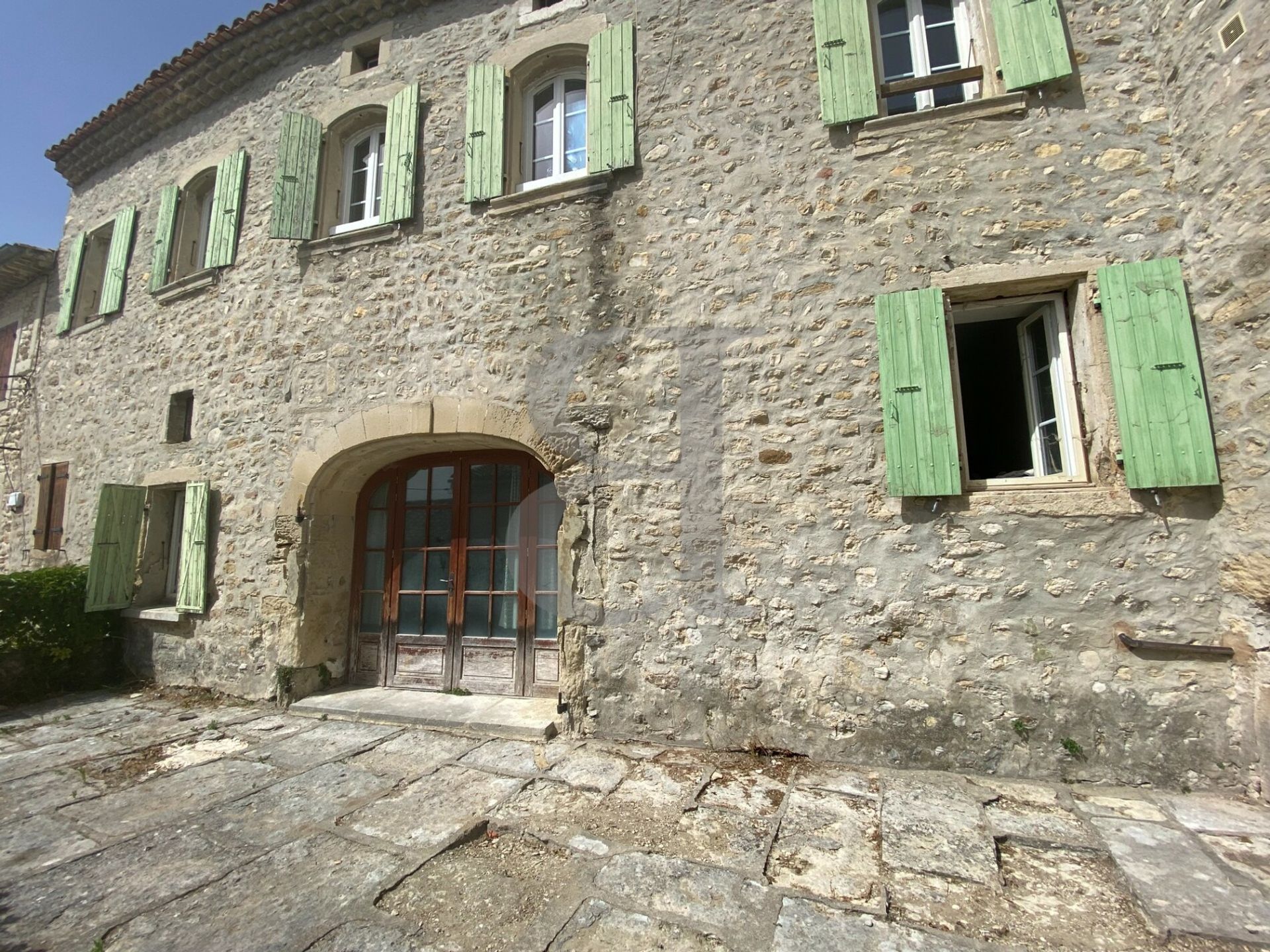 rumah dalam Valreas, Provence-Alpes-Côte d'Azur 10829503