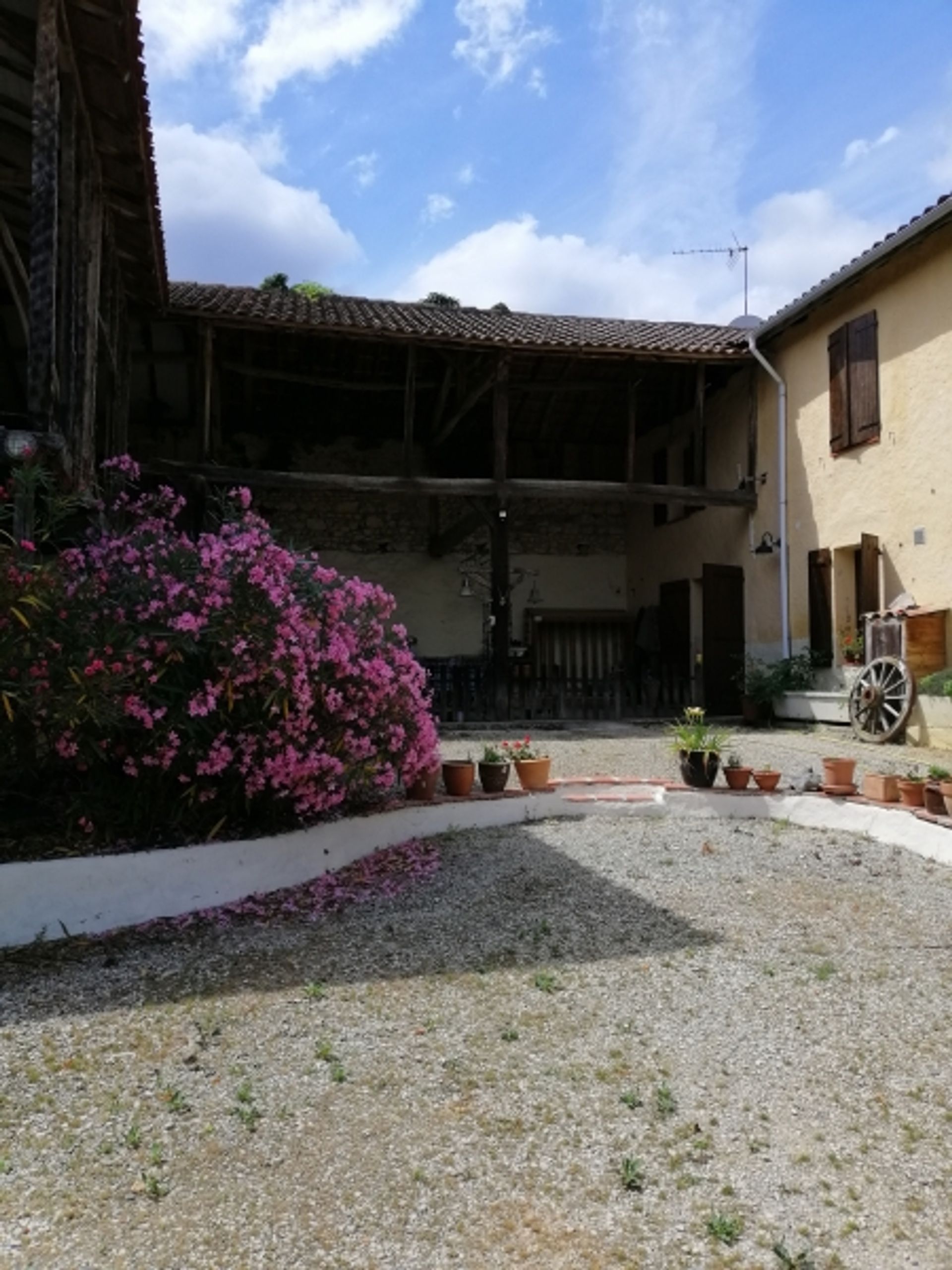 Dom w Castelnau-Magnoac, Occitanie 10829546