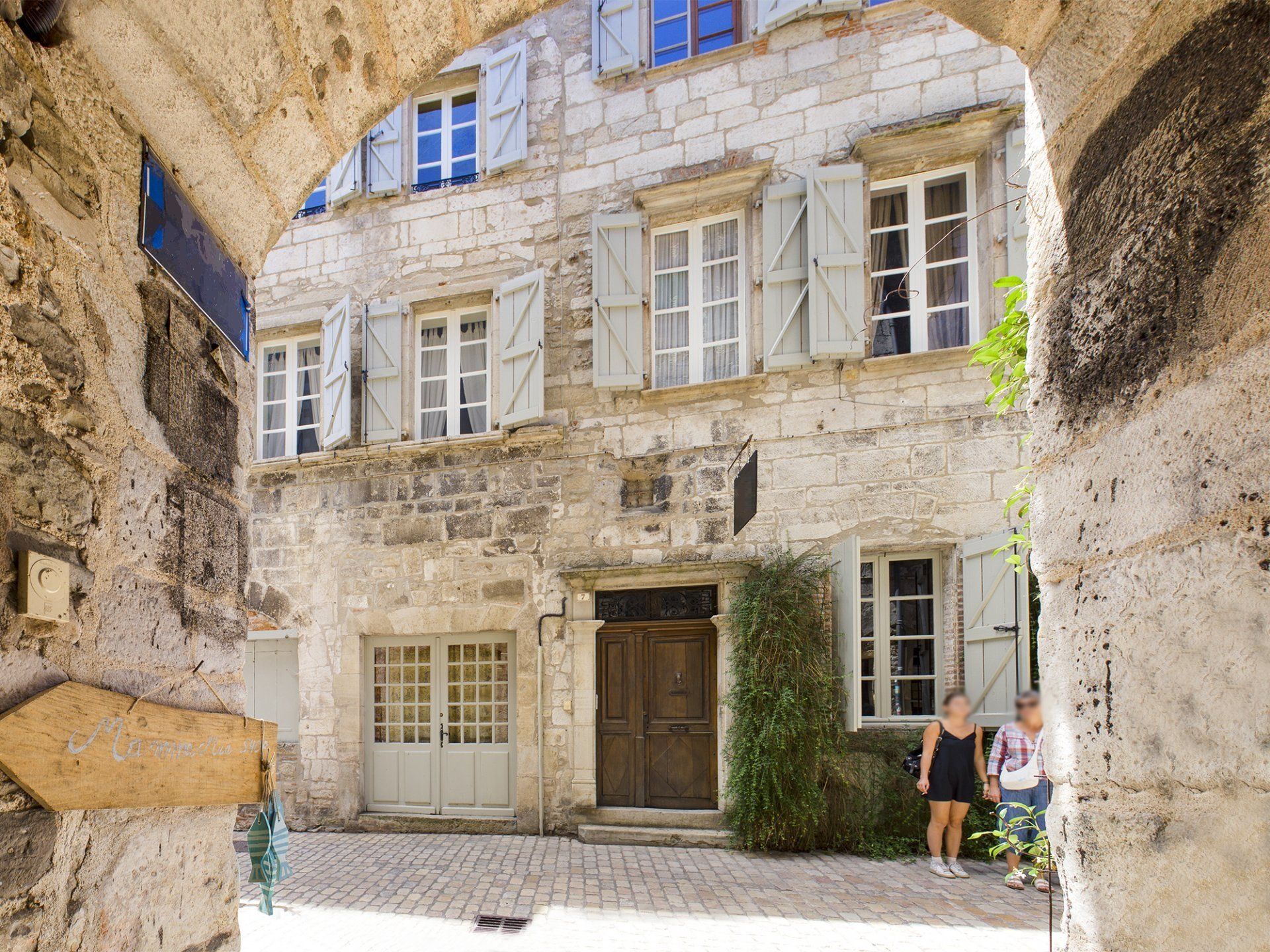 بيت في Saint-Antonin-Noble-Val, Occitanie 10829573