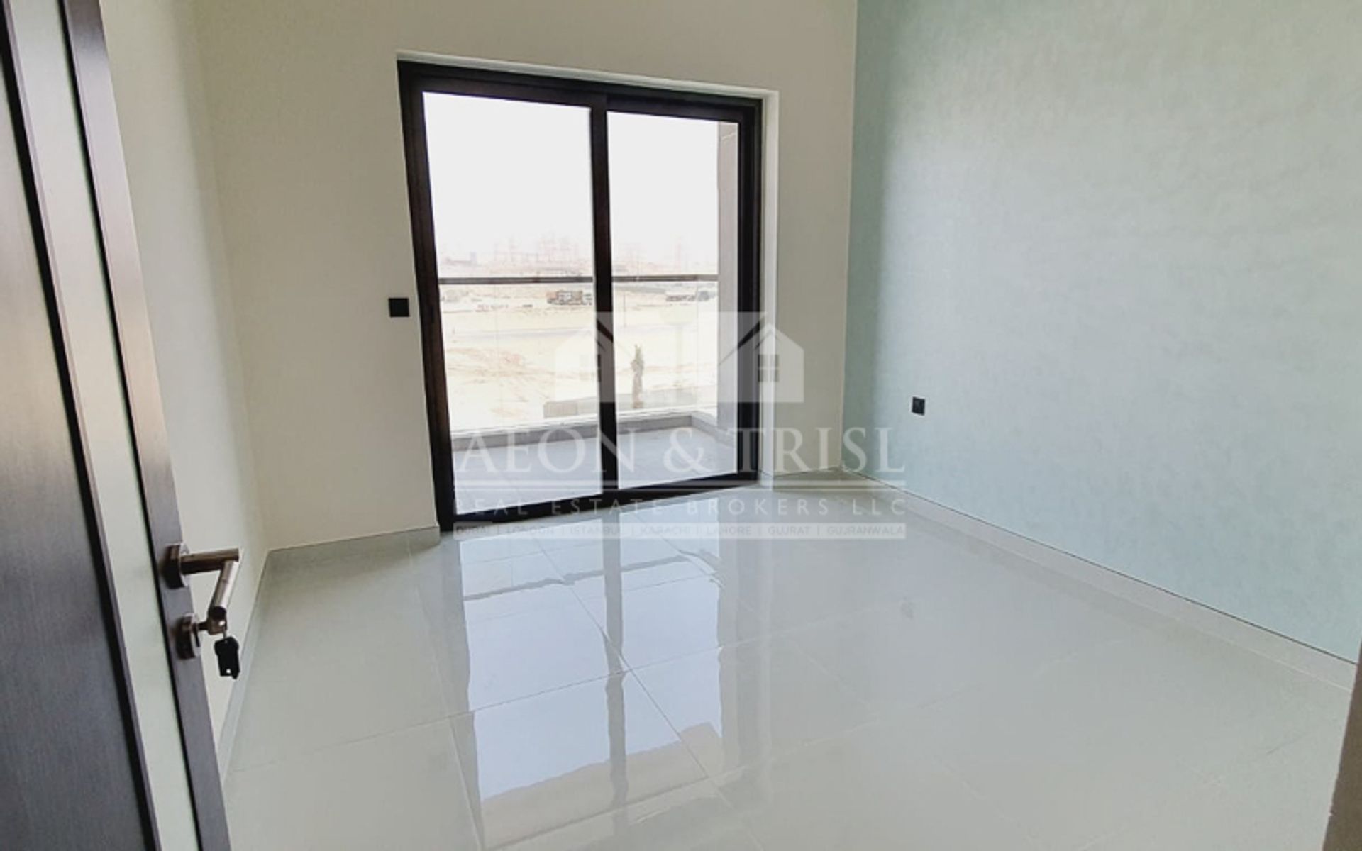 Condominium in Dubai, Dubai 10829583