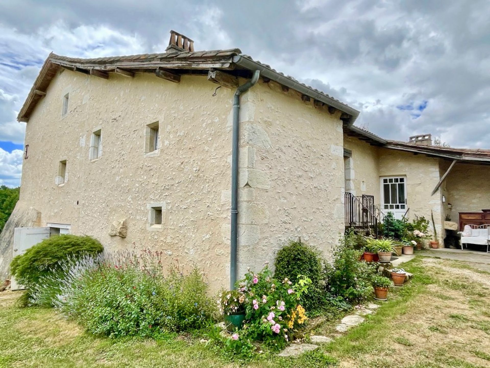 Haus im Montcaret, Nouvelle-Aquitaine 10829616