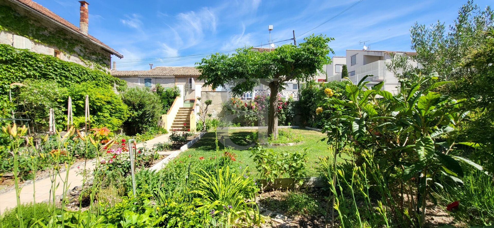 Talo sisään Vaison-la-Romaine, Provence-Alpes-Cote d'Azur 10829655