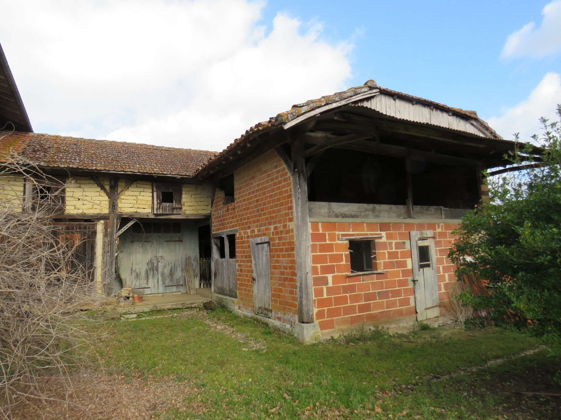 بيت في Masseube, Occitanie 10829699