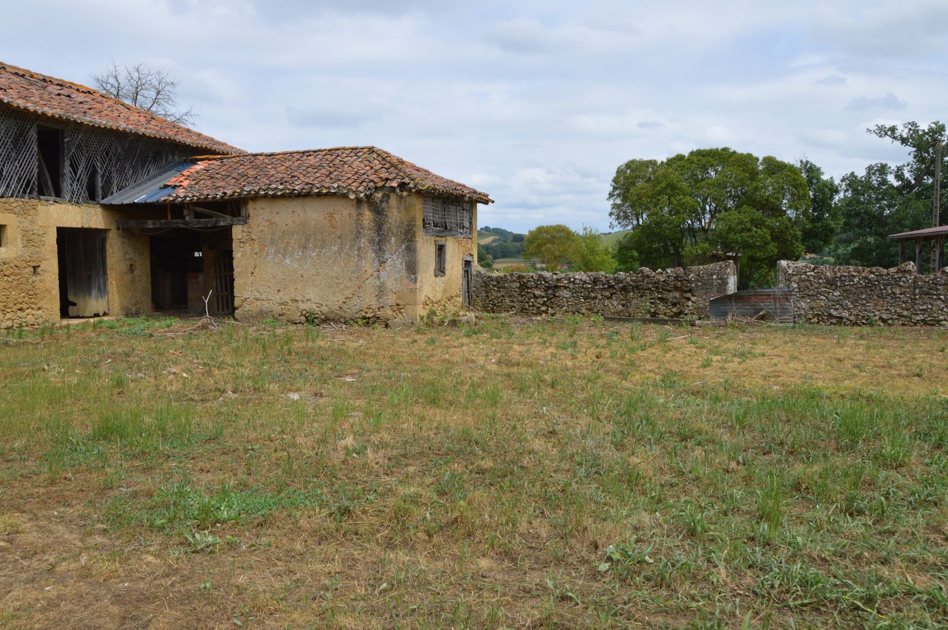 Rumah di Mirande, Occitanie 10829737