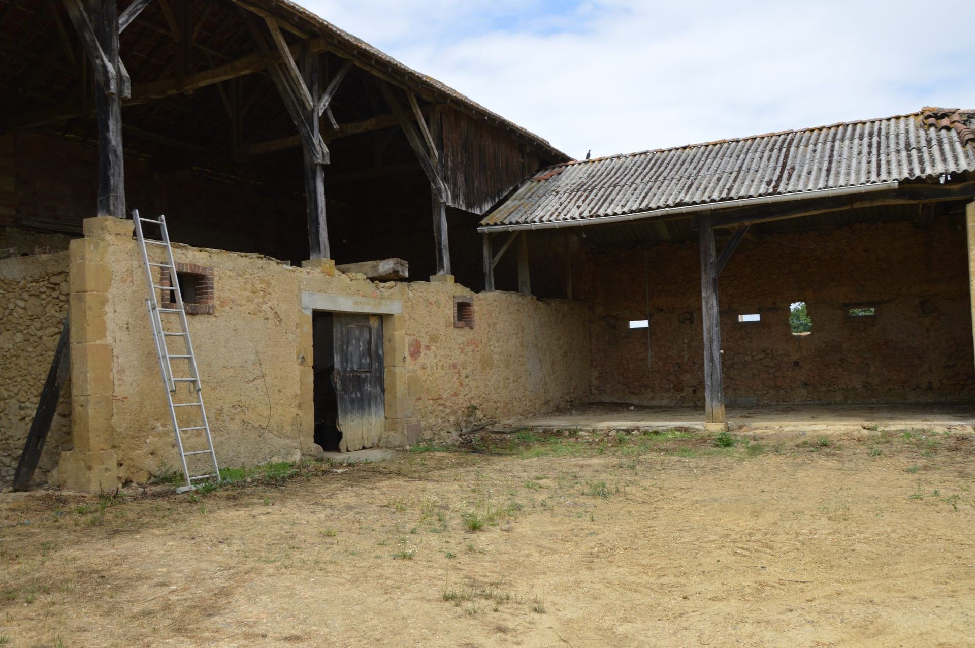 Rumah di Mirande, Occitanie 10829737