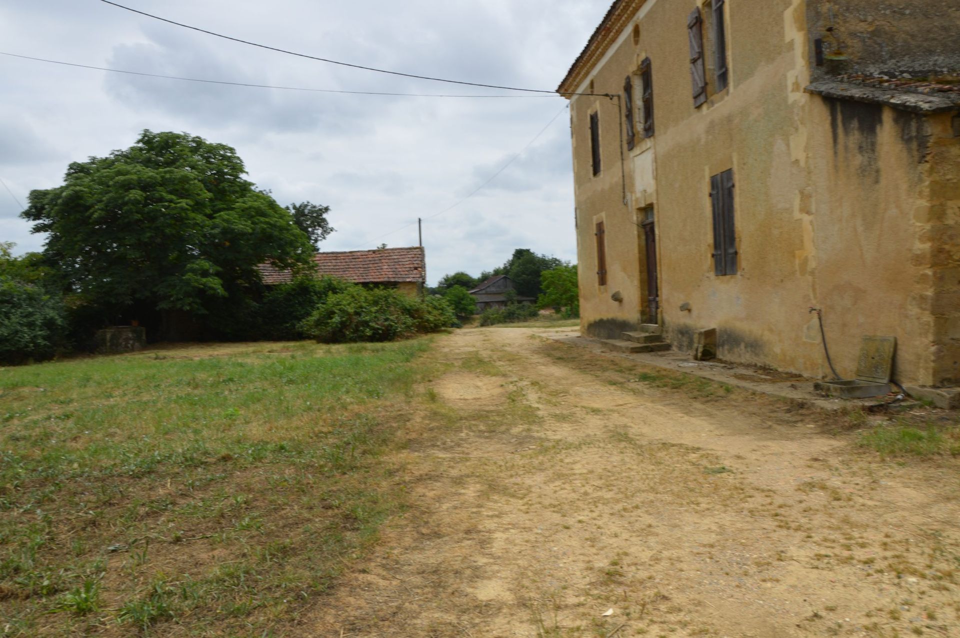 Rumah di Mirande, Occitanie 10829737