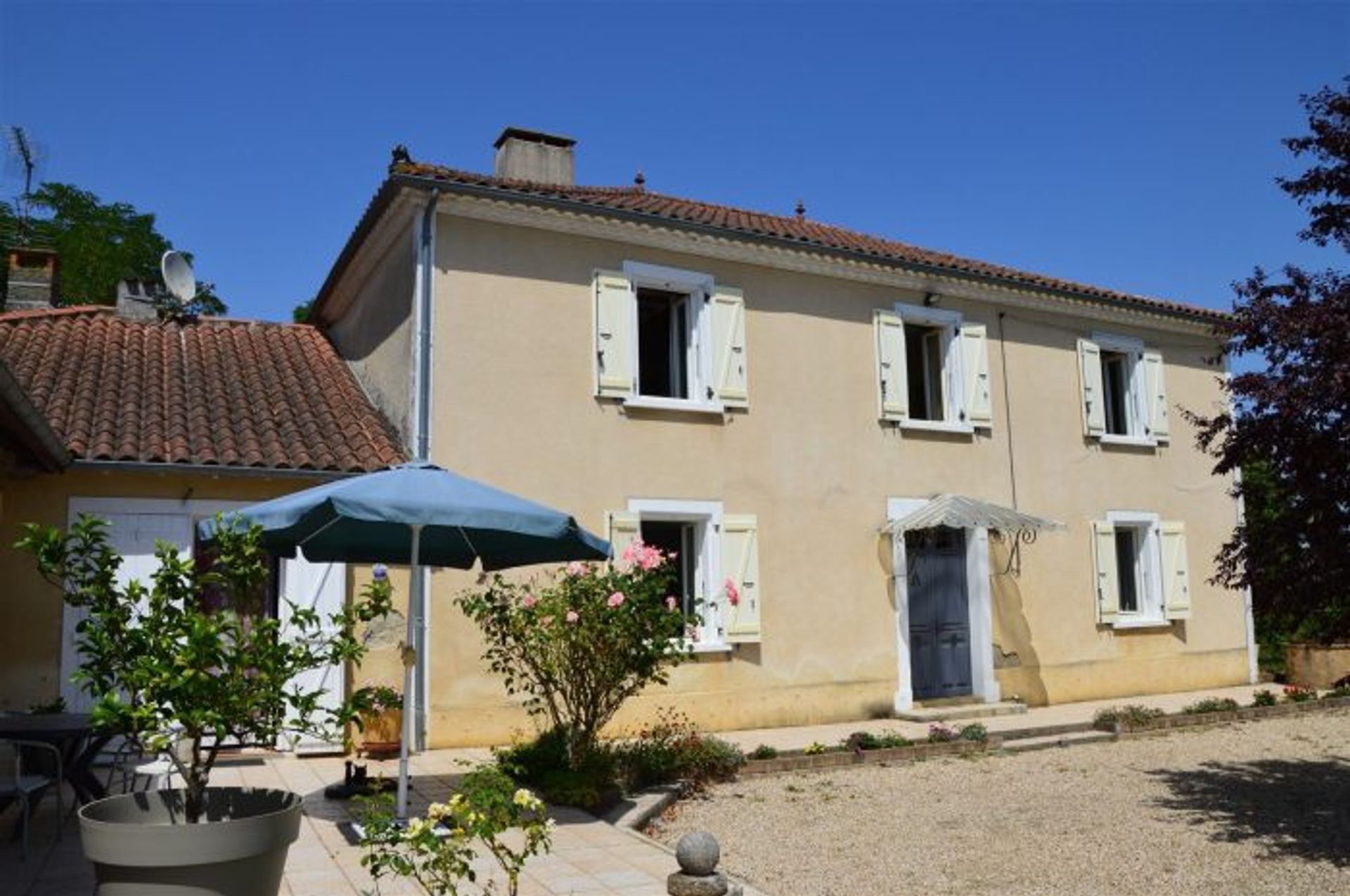 Rumah di Masseube, Occitanie 10829739