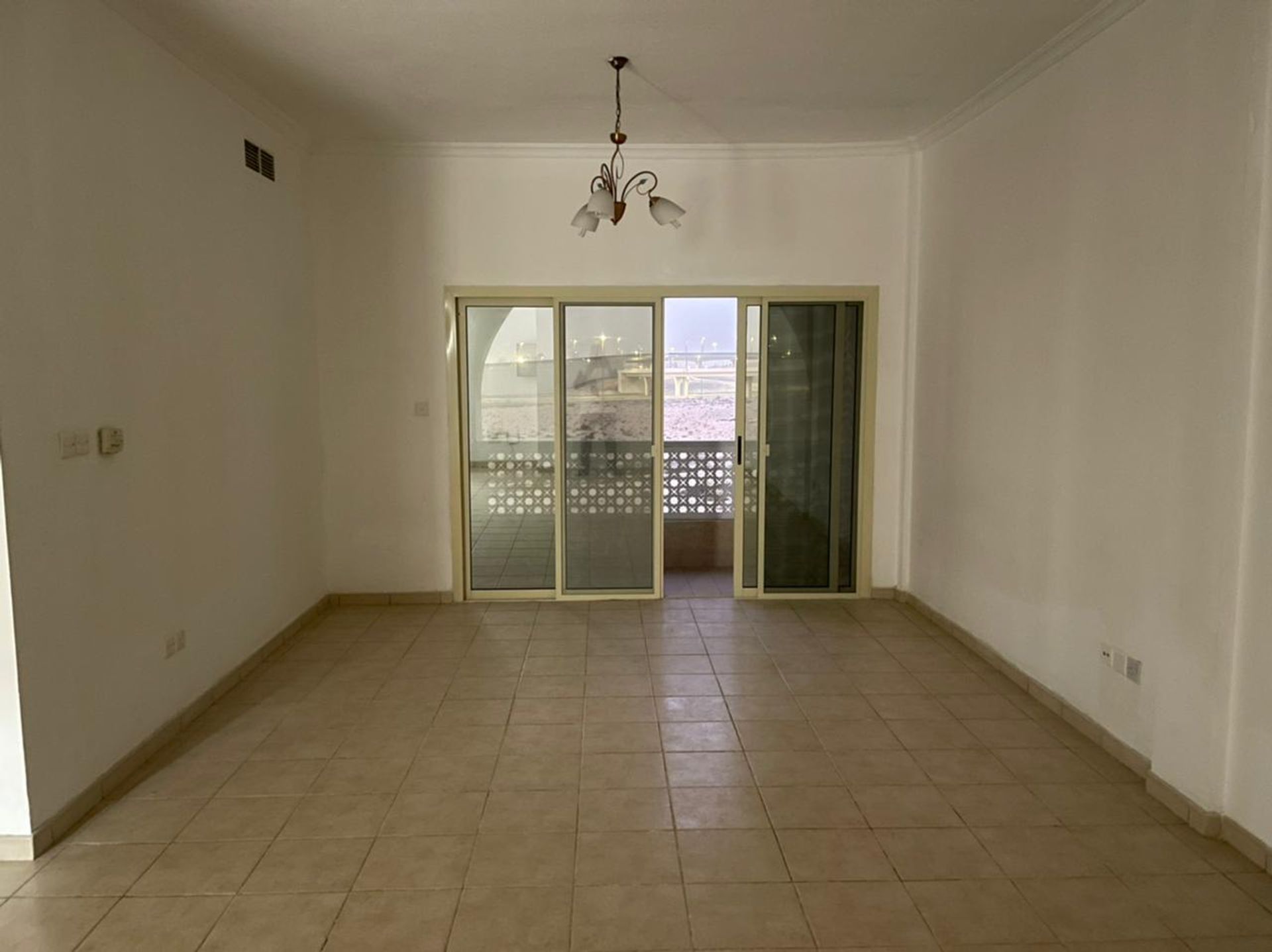 Condominium in 'Ud al Bayda', Dubayy 10829787