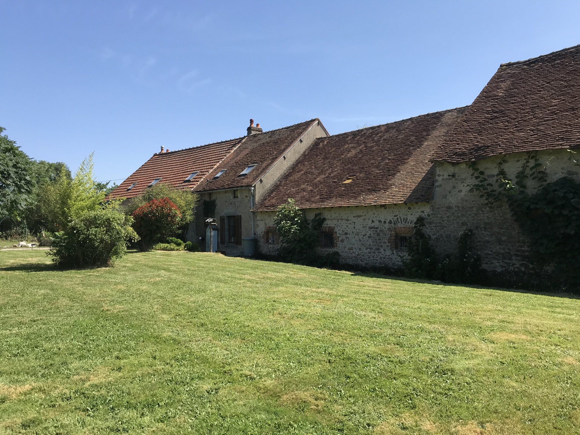 casa en Saint-Léger-Magnazeix, Nouvelle-Aquitaine 10829935