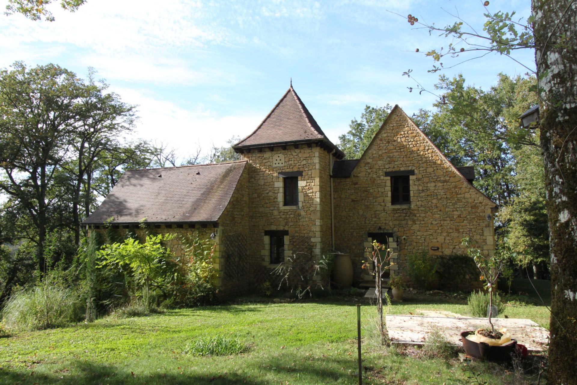 Talo sisään Gourdon, Occitanie 10829983