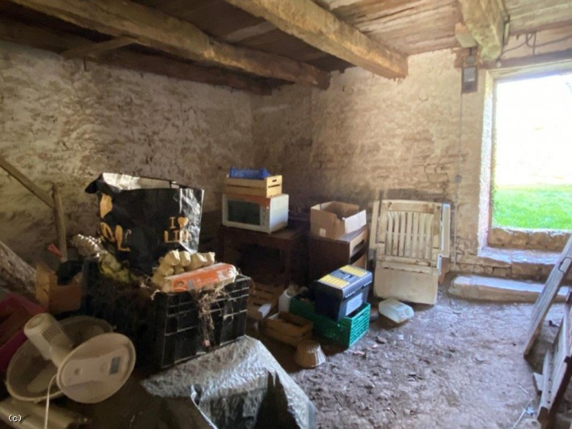 Hus i Ruffec, Nouvelle-Aquitaine 10830006