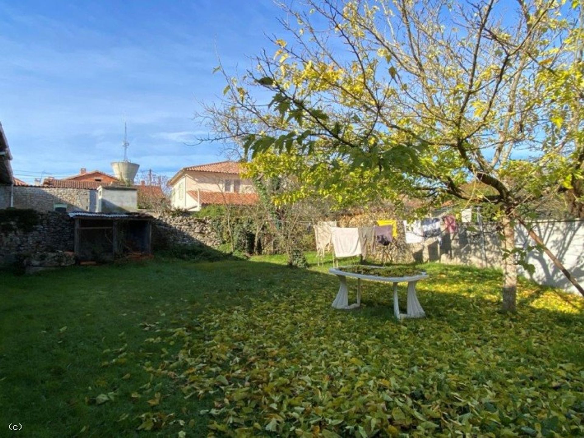 Casa nel Ruffec, Nouvelle-Aquitaine 10830006