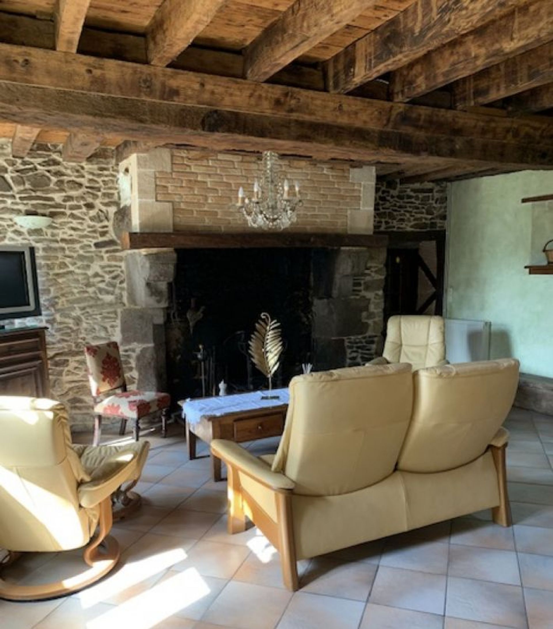 Huis in Ambrières-les-Vallées, Pays de la Loire 10830144