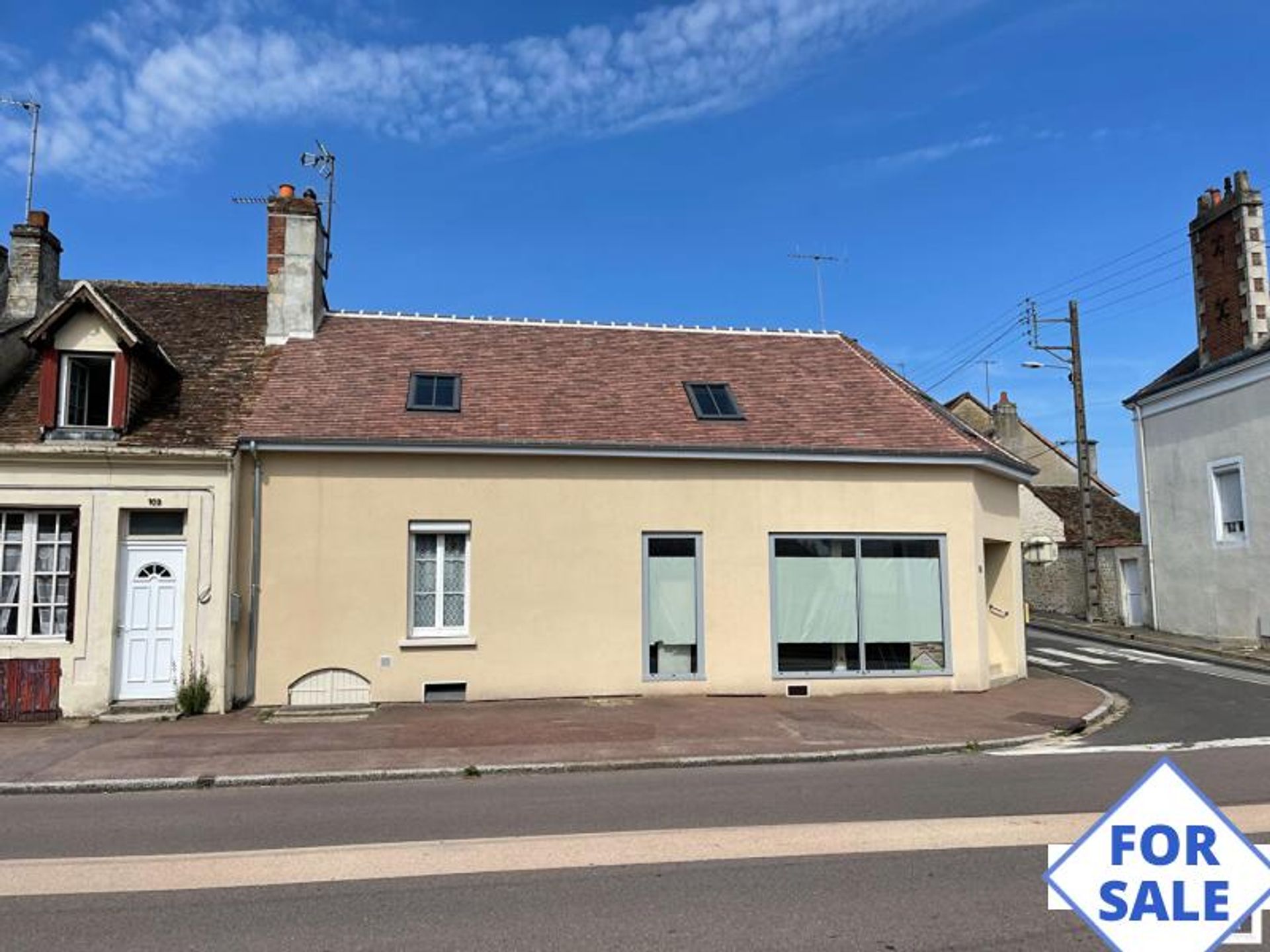 Hus i Villeneuve-en-Perseigne, Pays de la Loire 10830177