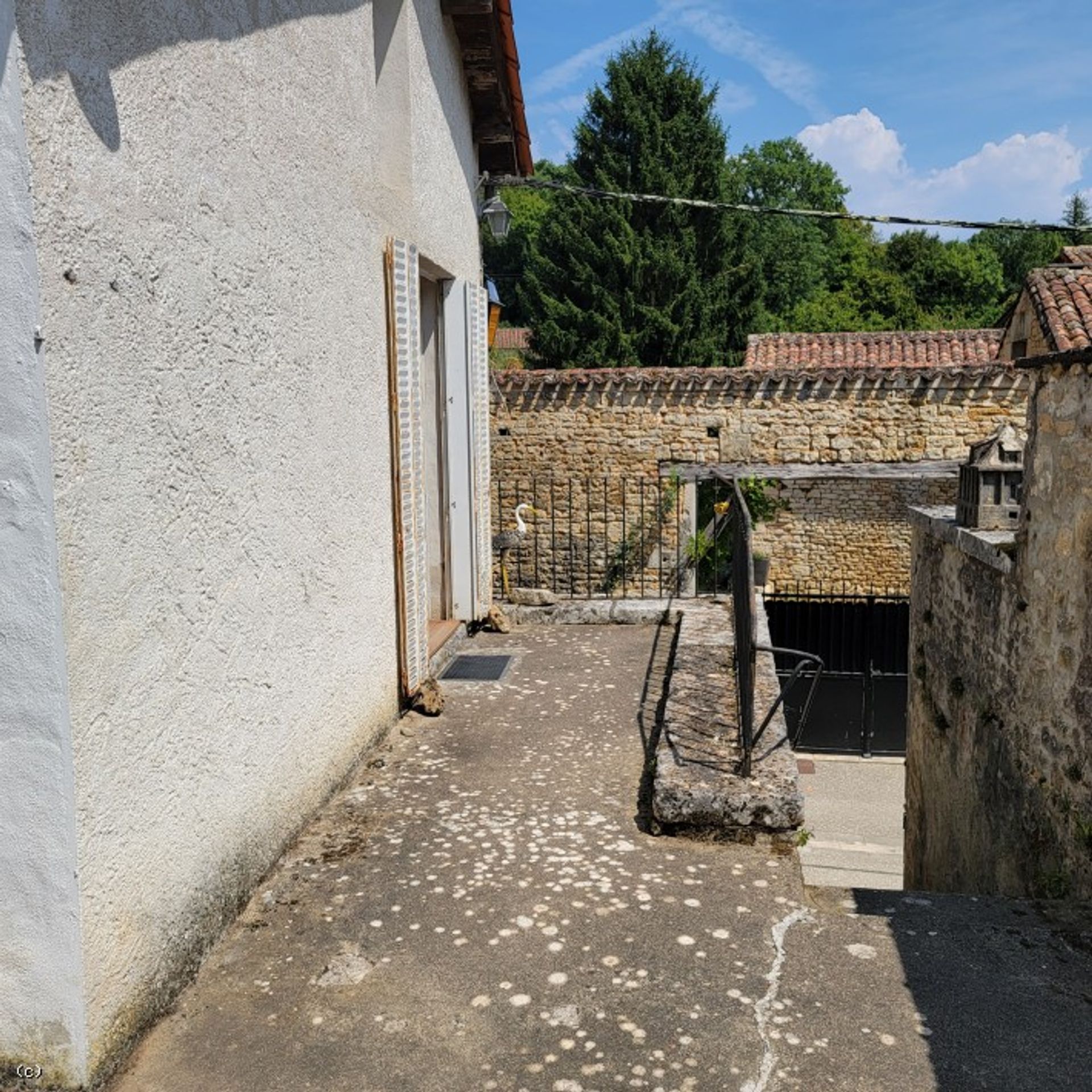 casa en Nanteuil-en-Vallée, Nouvelle-Aquitaine 10830211