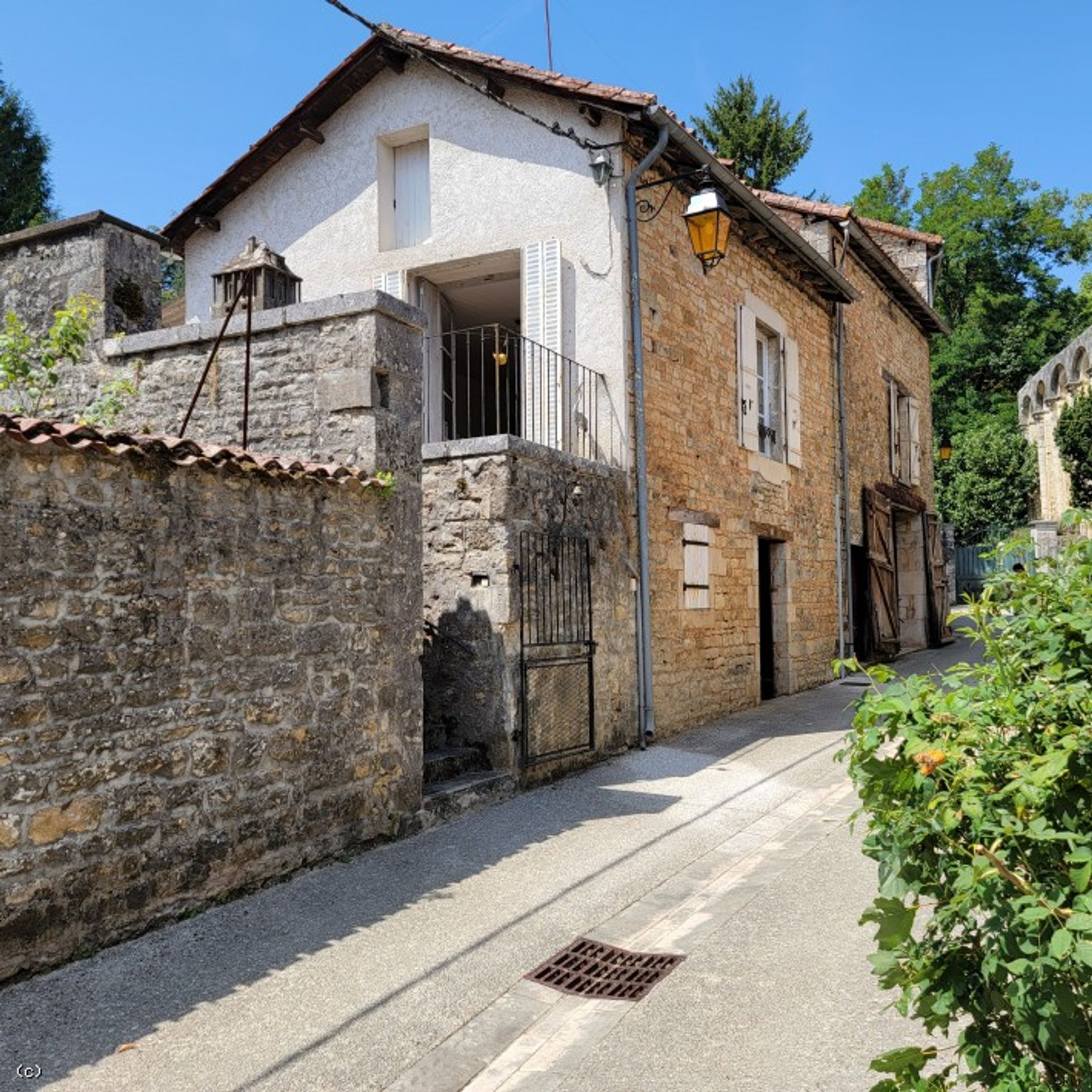 casa en Nanteuil-en-Vallée, Nouvelle-Aquitaine 10830211