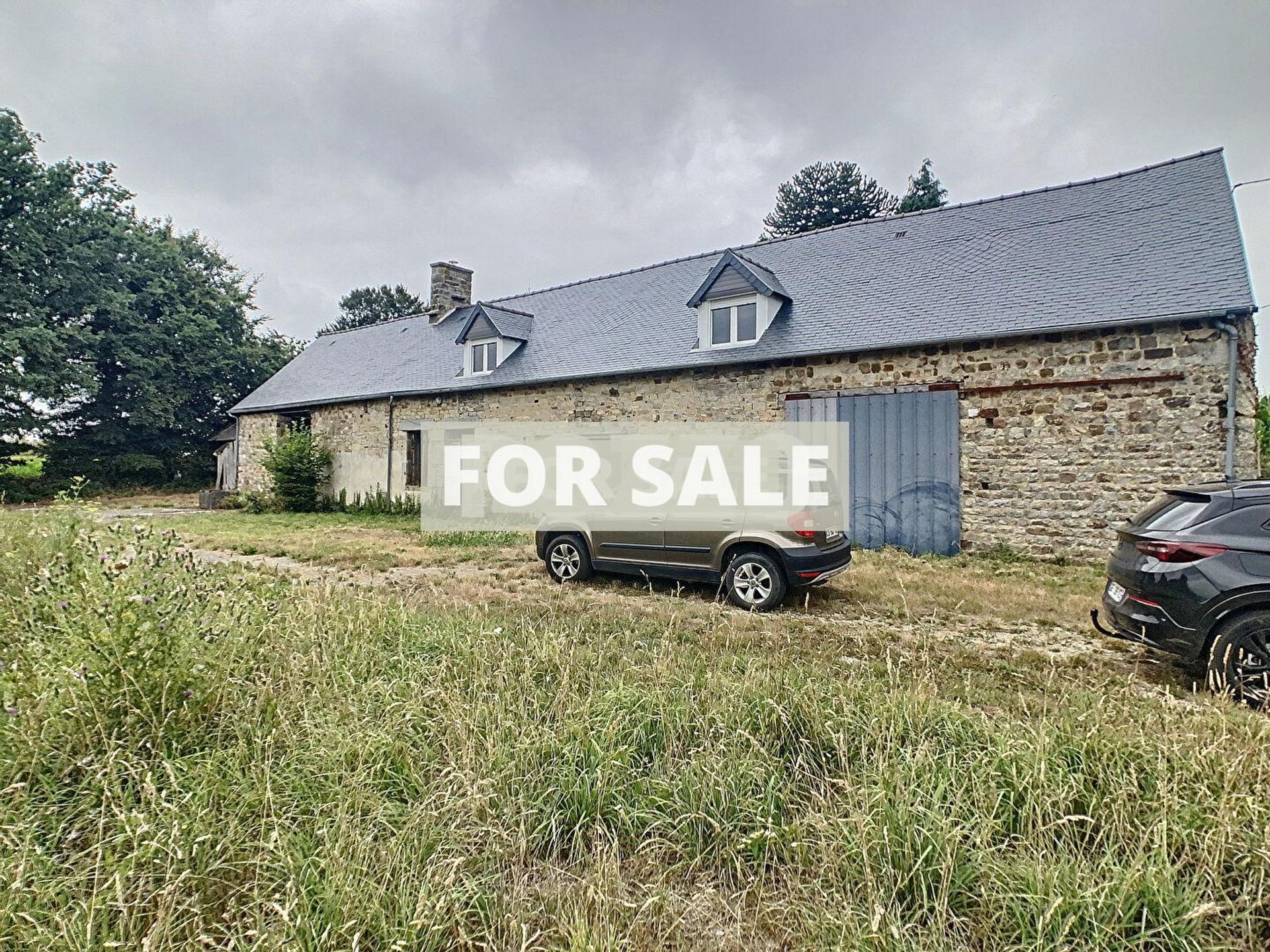 Casa nel Saint-Clément-Rancoudray, Normandy 10830505