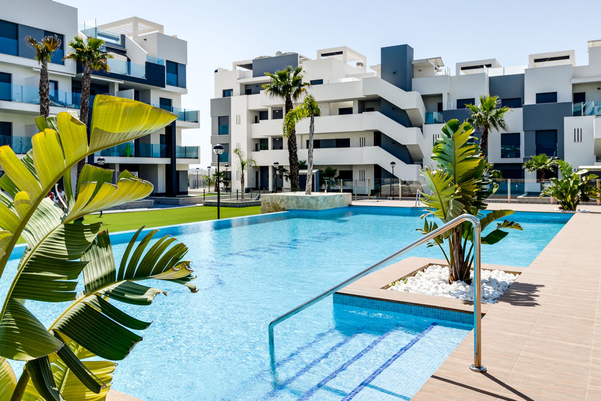 Condominium in El Raso, Comunitat Valenciana 10830605