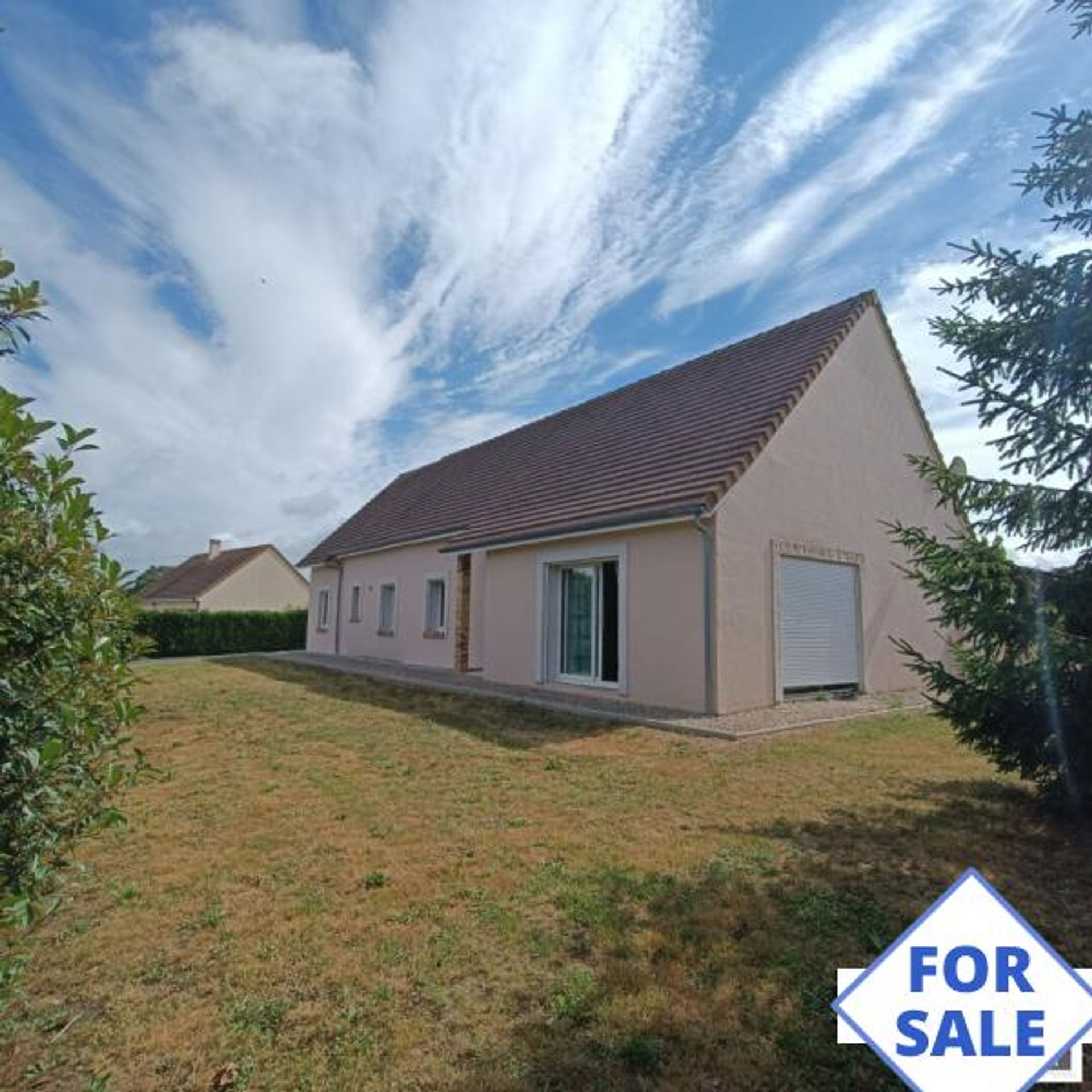 Talo sisään Nogent-le-Bernard, Pays de la Loire 10830879