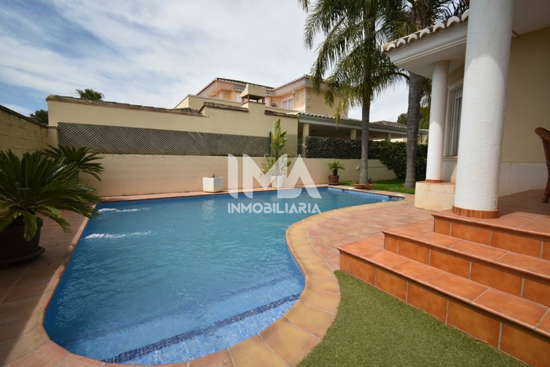 House in La Eliana, Valencia 10831333