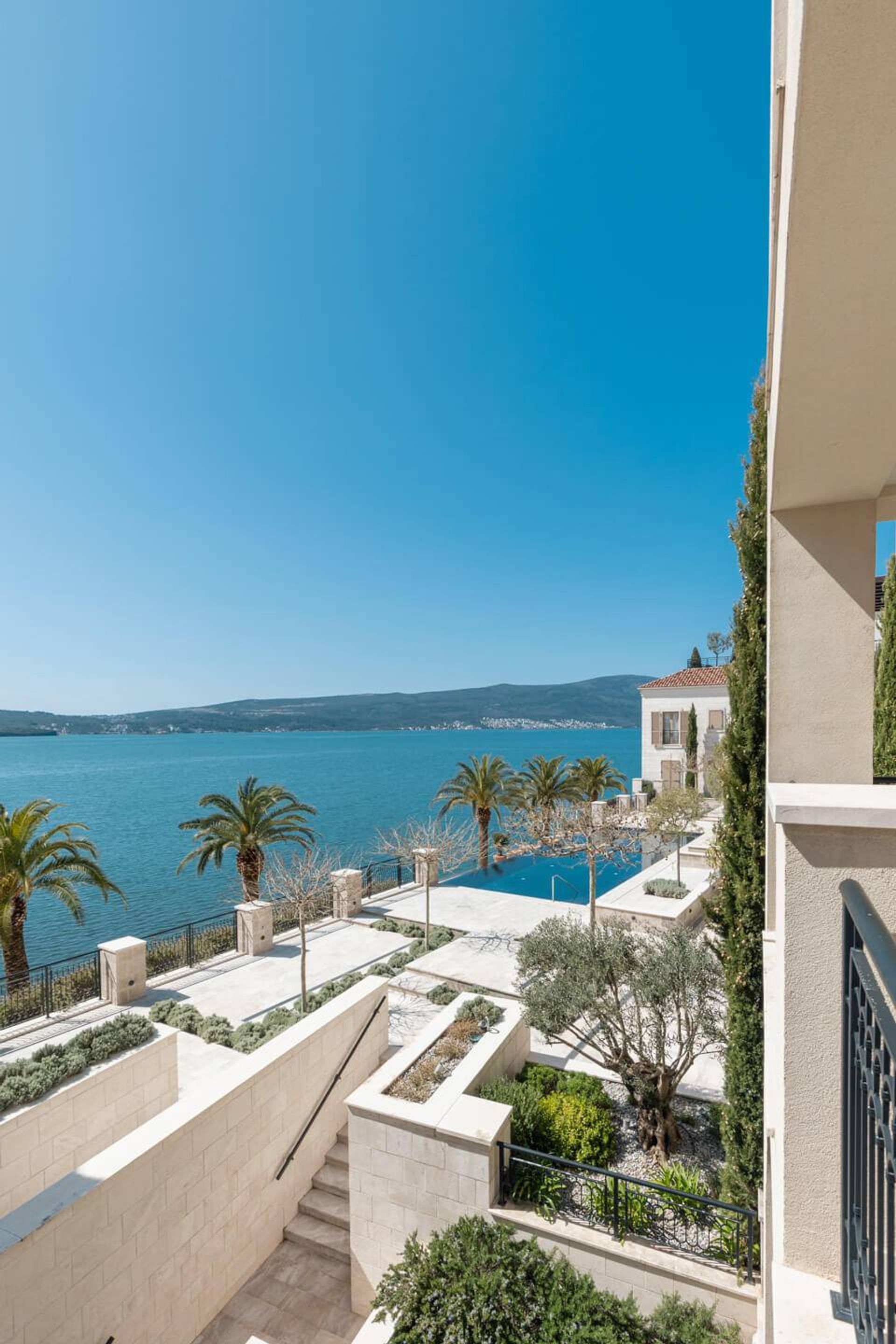 Condominium dans Donja Lastva, Tivat 10831334