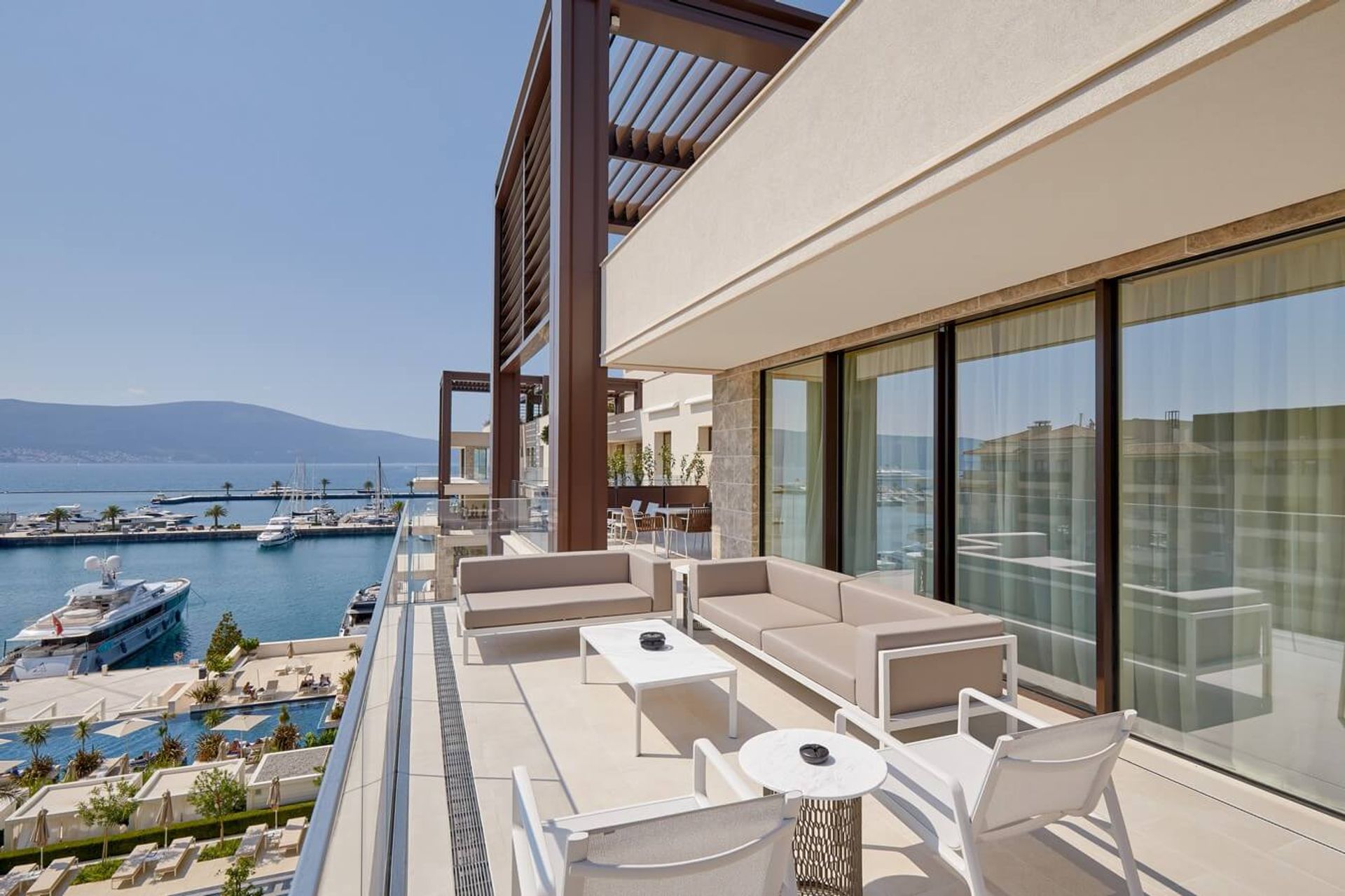 Condominio nel Donja Lastva, Tivat 10831407