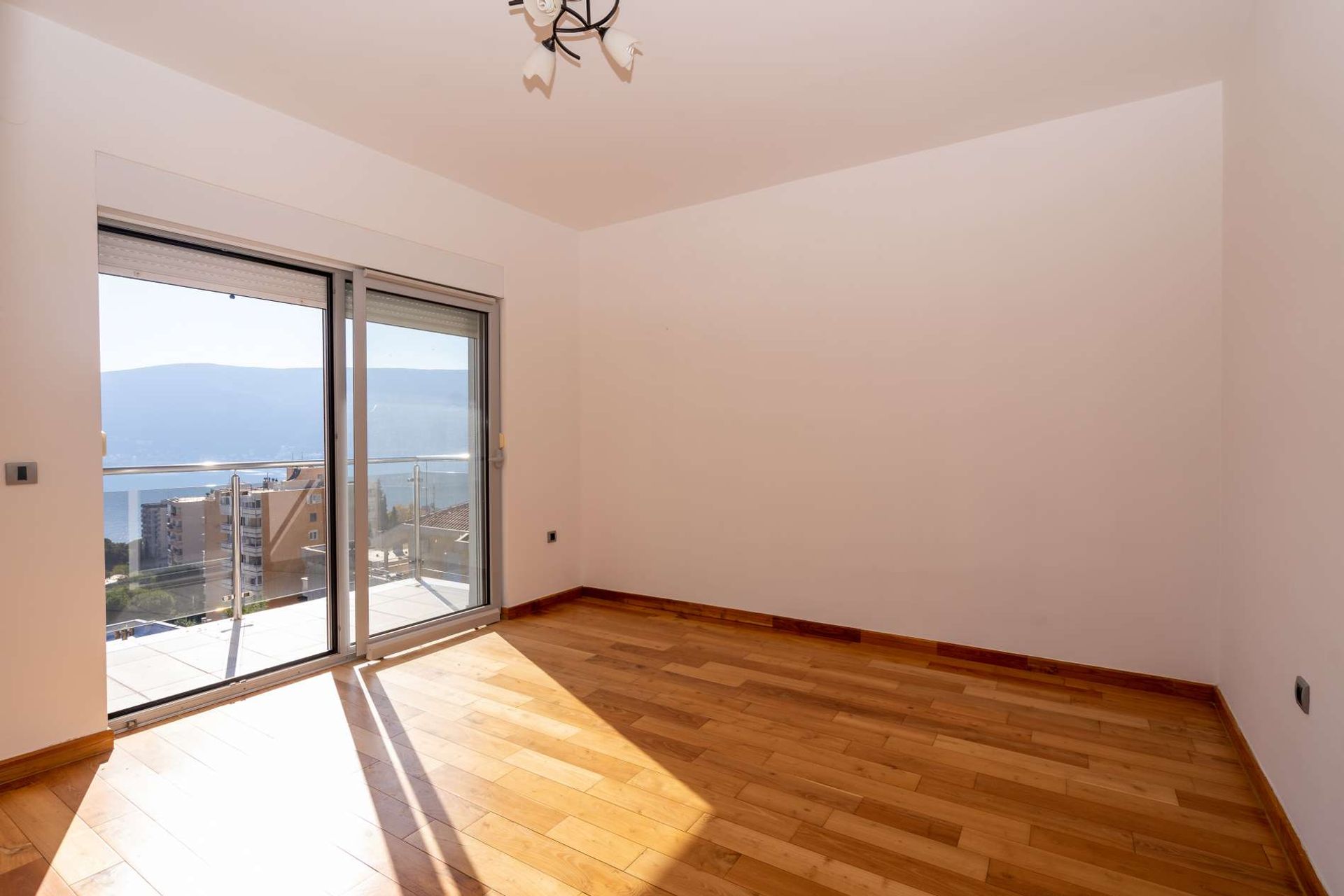 Condominium in Herceg - Novi, Opština Herceg Novi 10831504