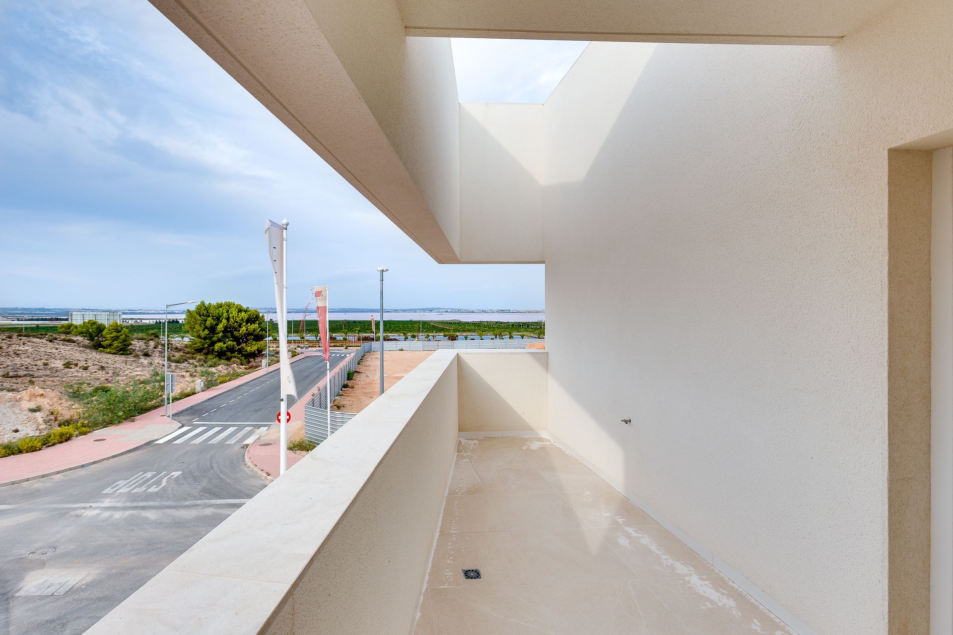 Condominium in Torrevieja, Valencian Community 10831520