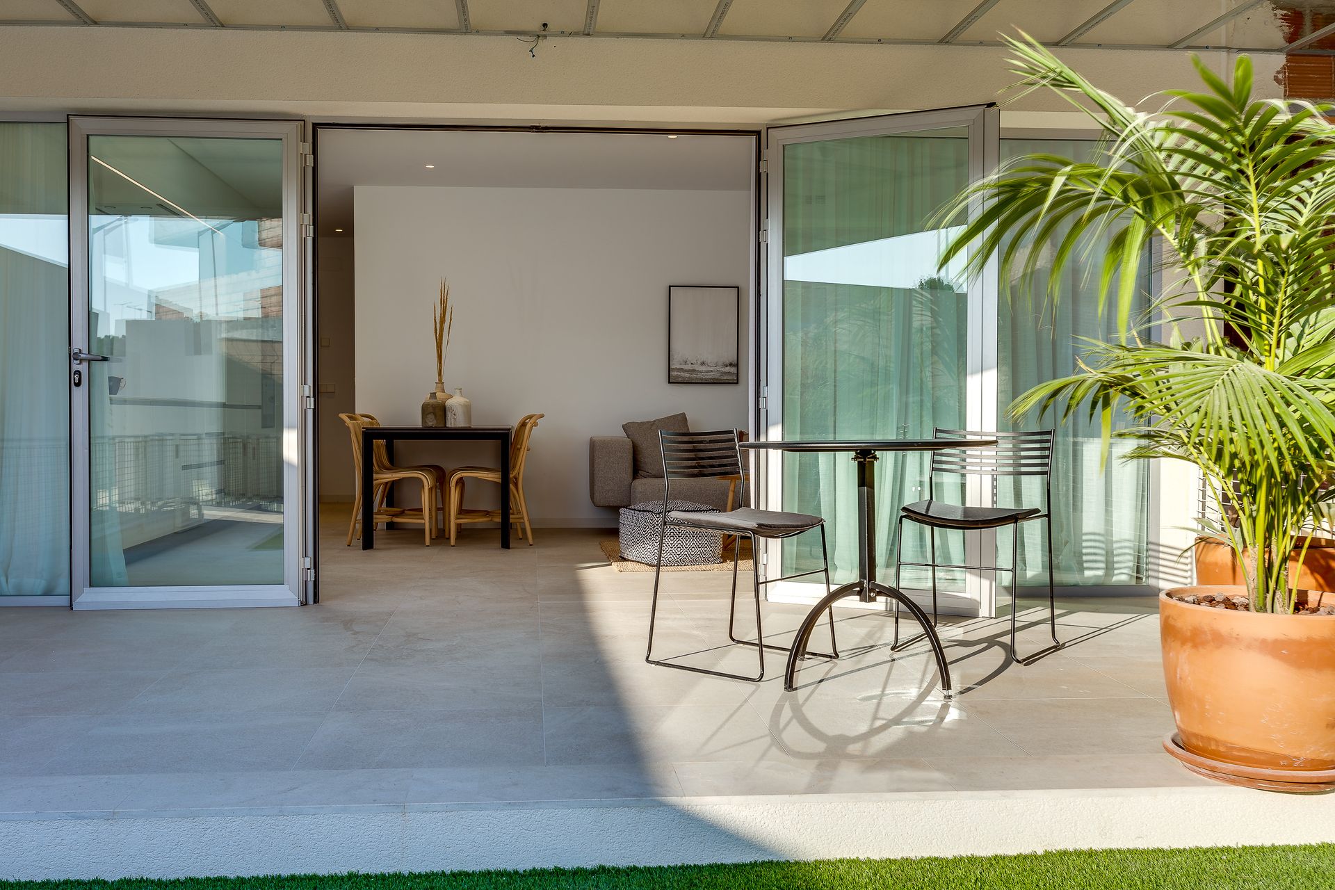 Condominium in Torrevieja, Valencian Community 10831520