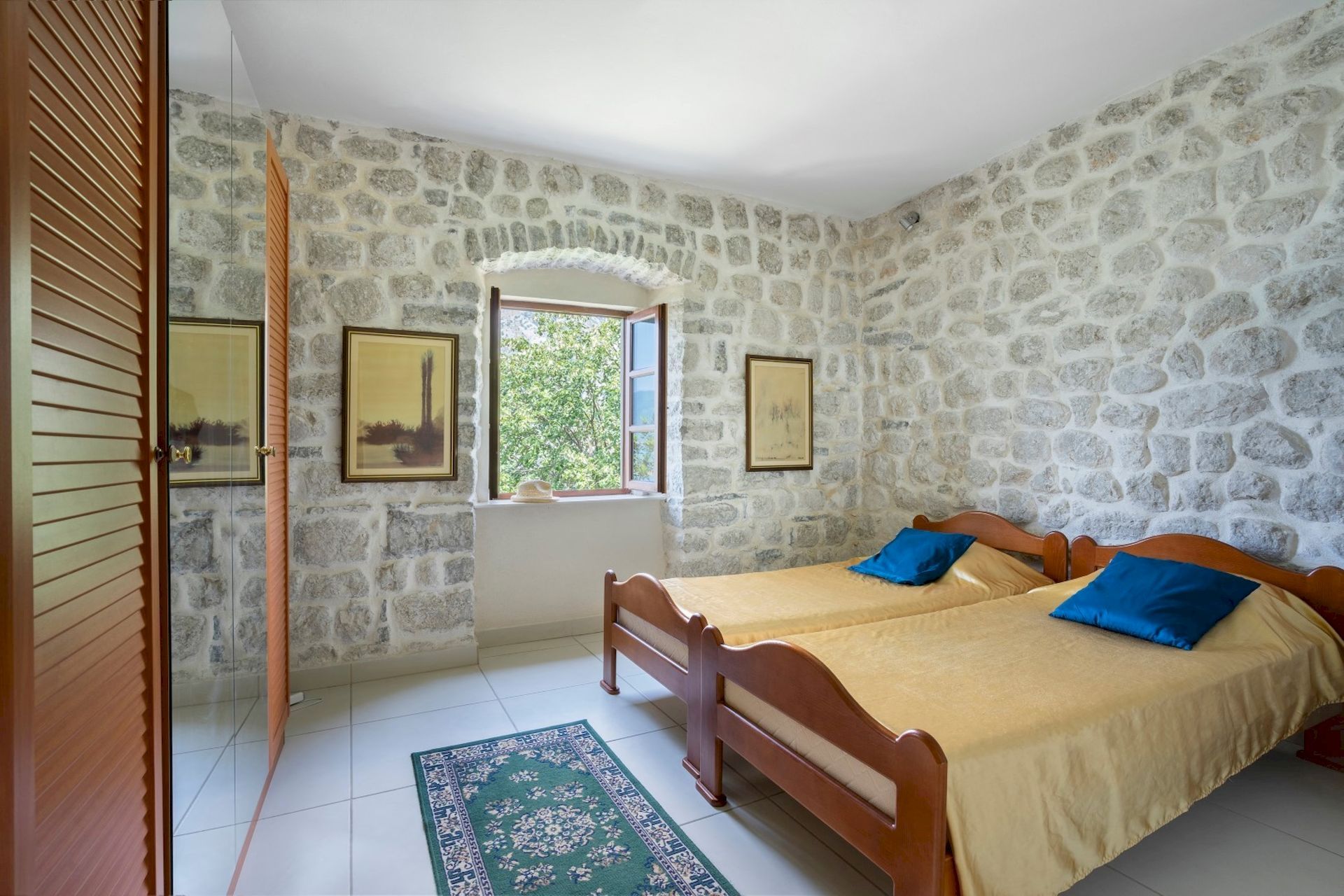 casa en Dobrota, Opština Kotor 10831537