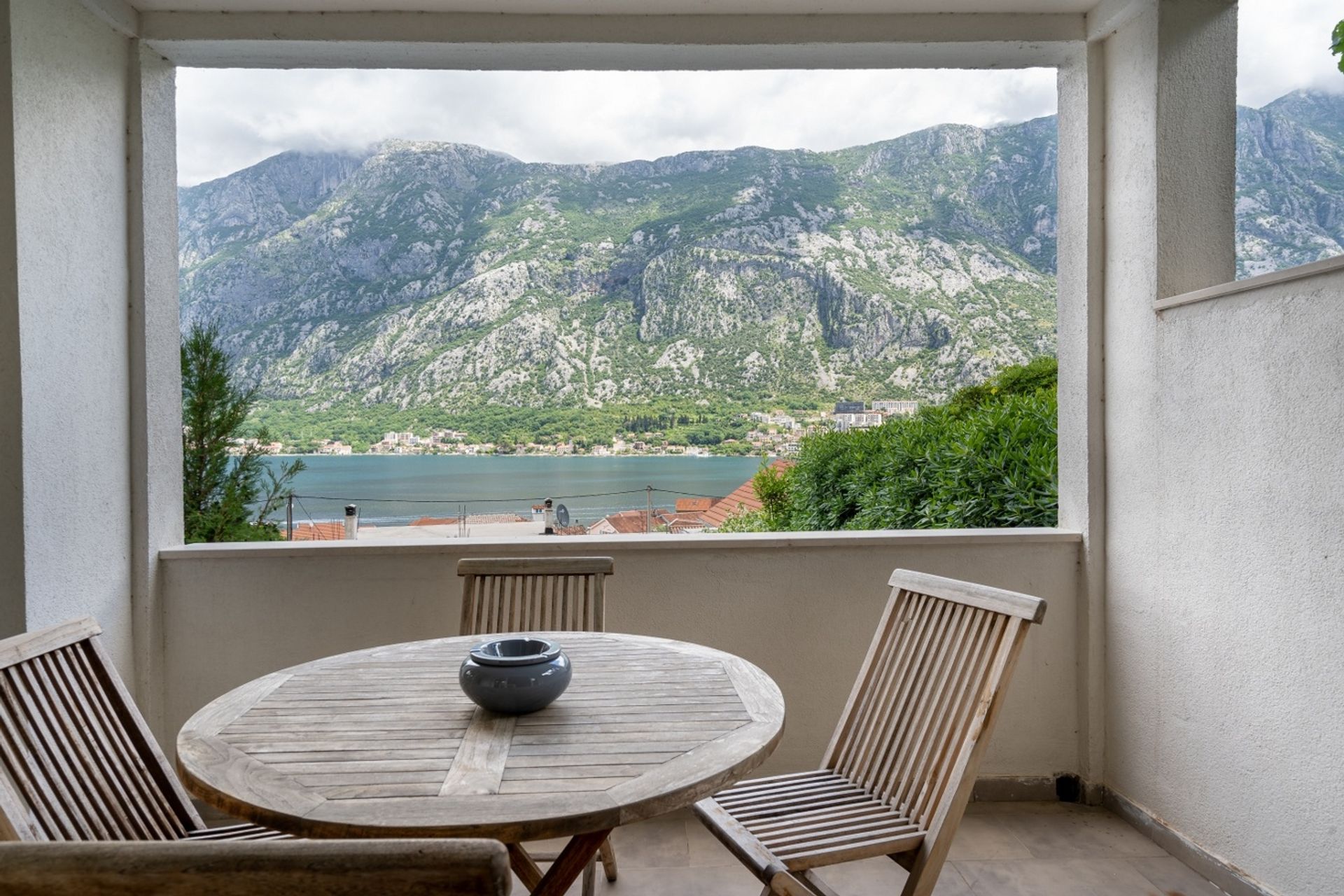 Hus i gornja lastva, Kotor Municipality 10831567