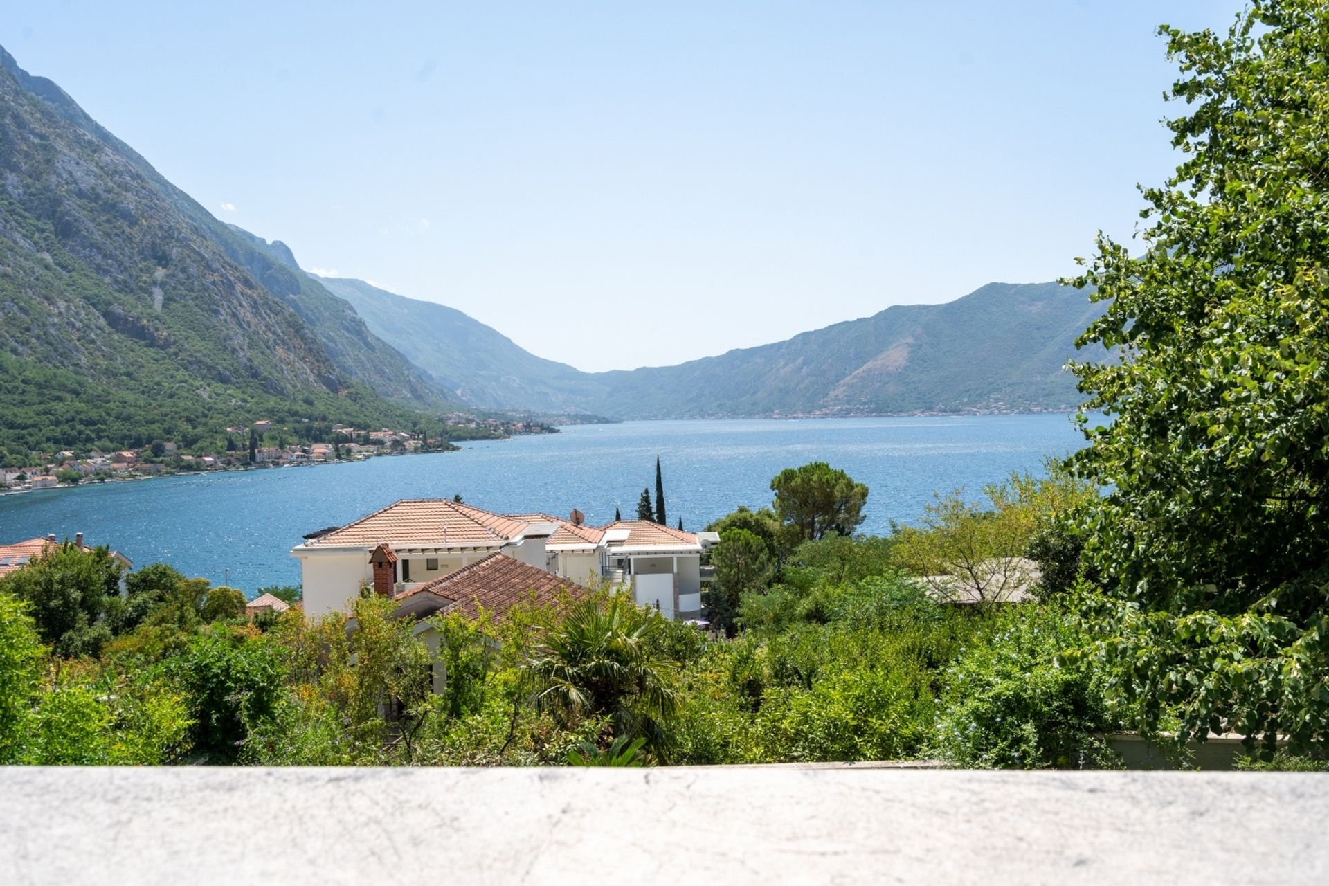 Hus i , Kotor Municipality 10831576