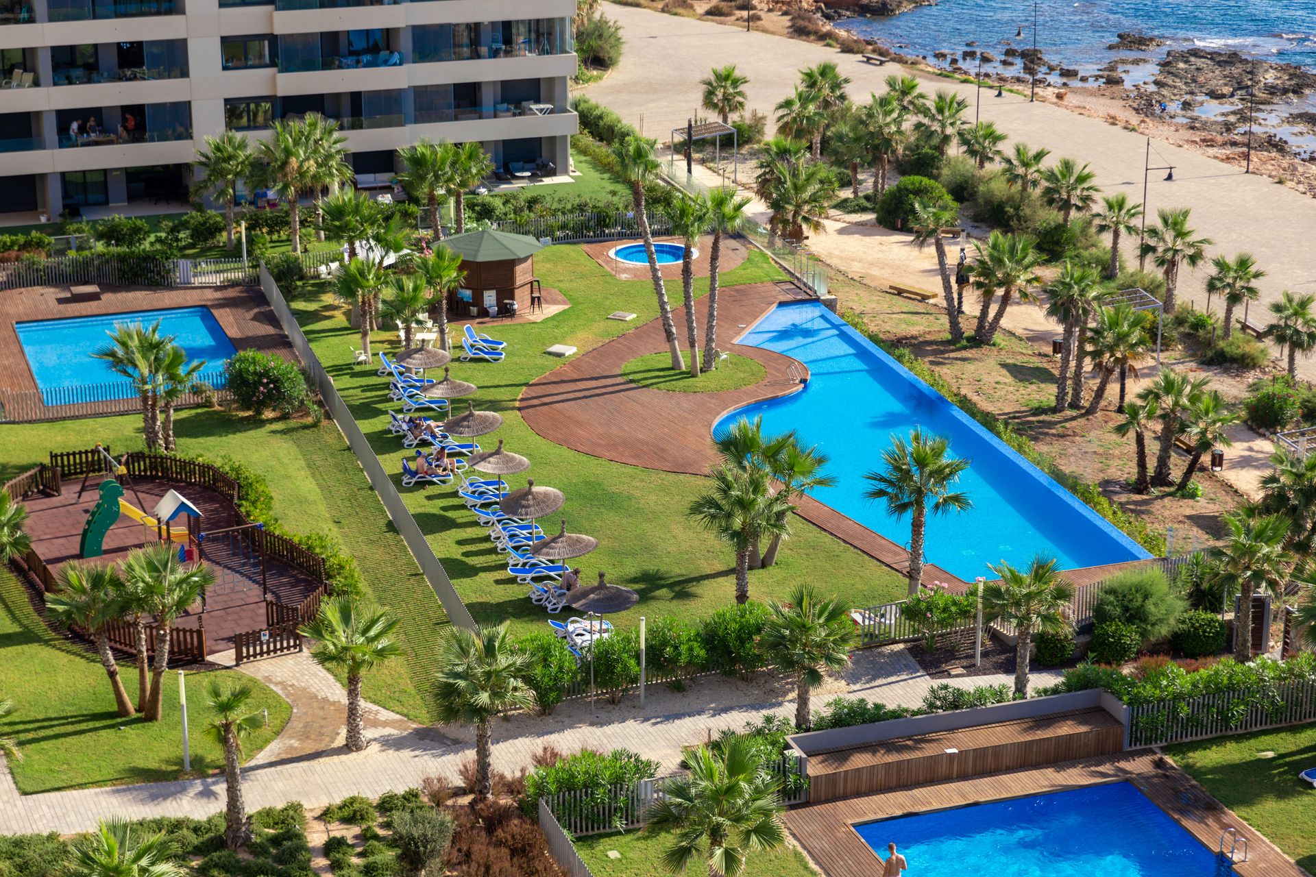 Condominium in Torrevieja, Valencia 10831700