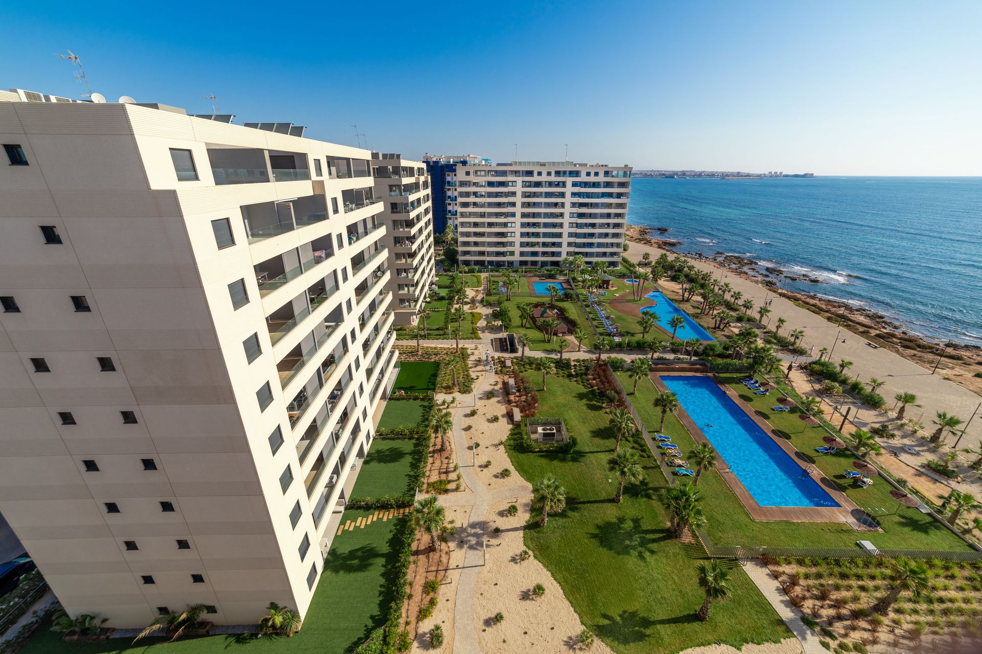 Condominium in Torrevieja, Valencia 10831700