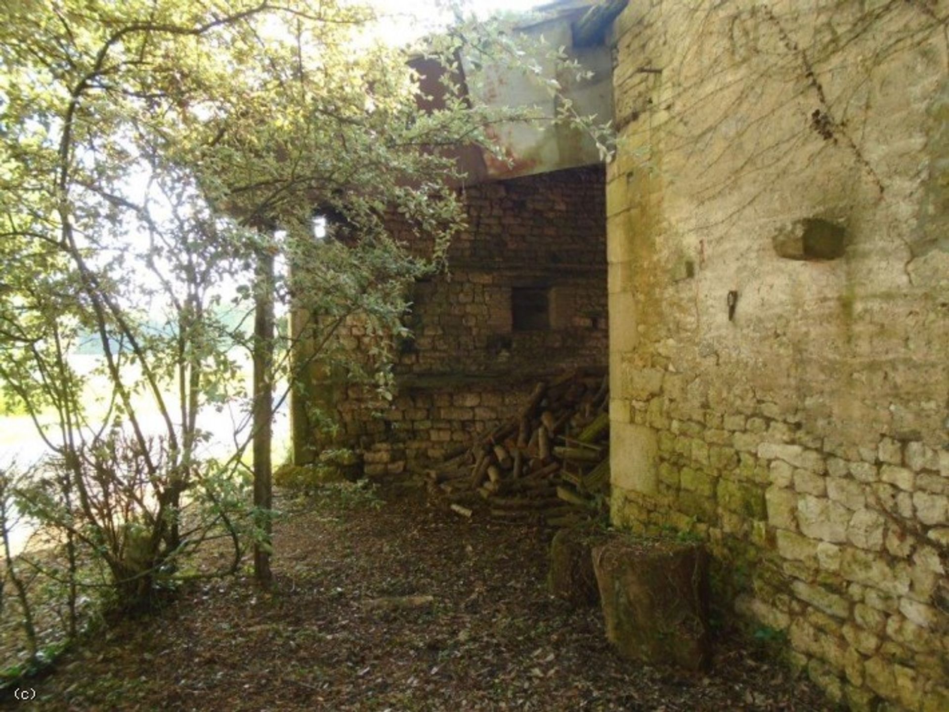 House in La Faye, Nouvelle-Aquitaine 10831744