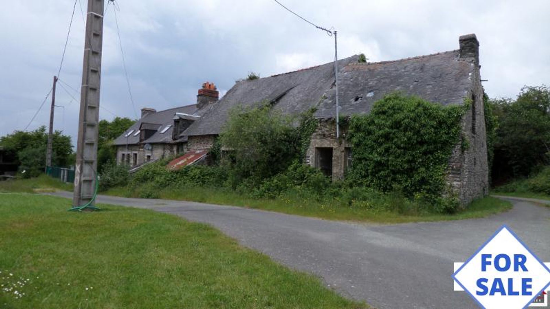 Huis in Saint-Aignan-de-Couptrain, Pays de la Loire 10831847