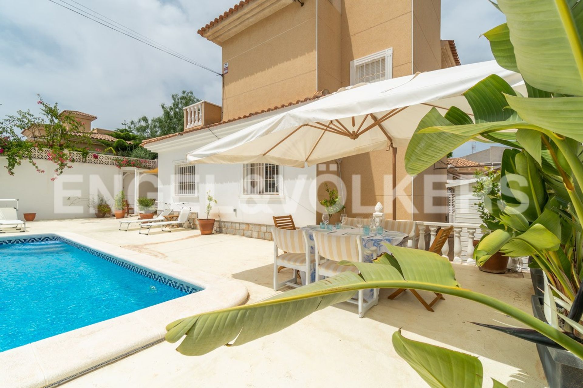 rumah dalam Torrevieja, Valencia 10833257