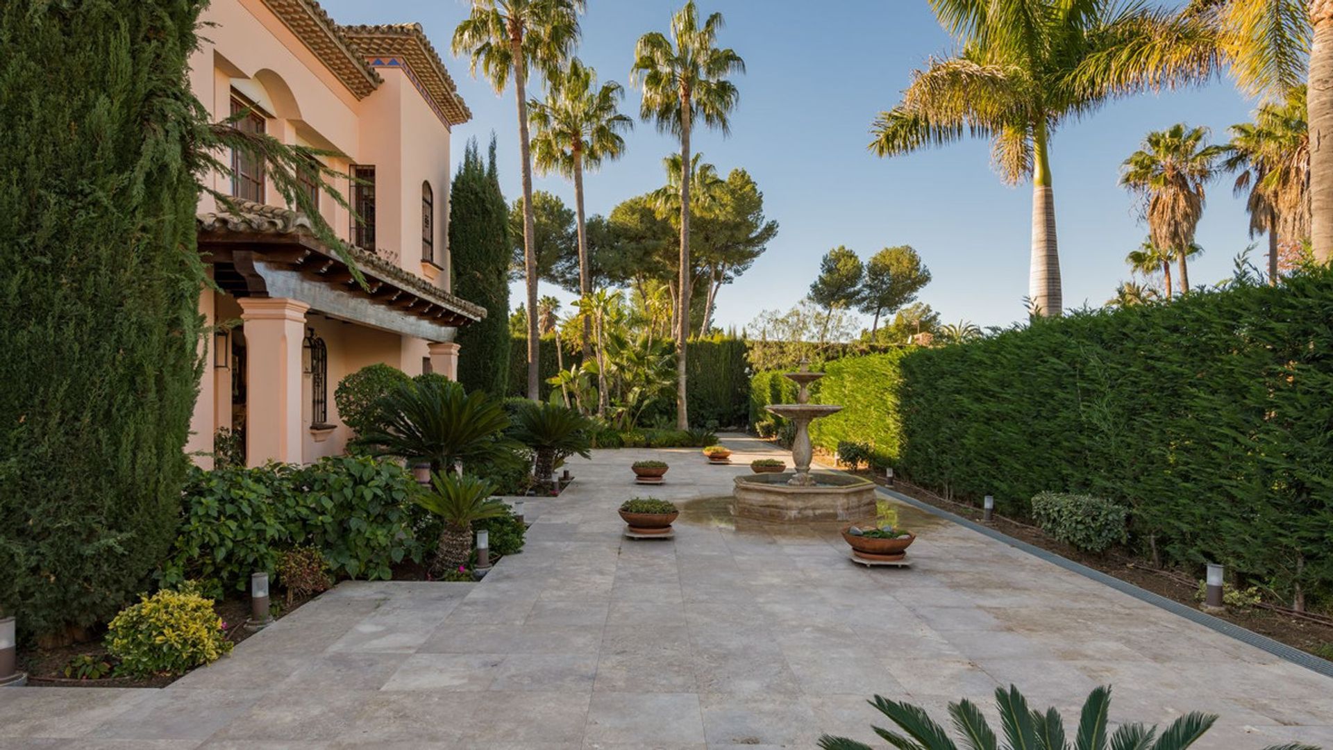 casa en Marbella, Andalusia 10833456