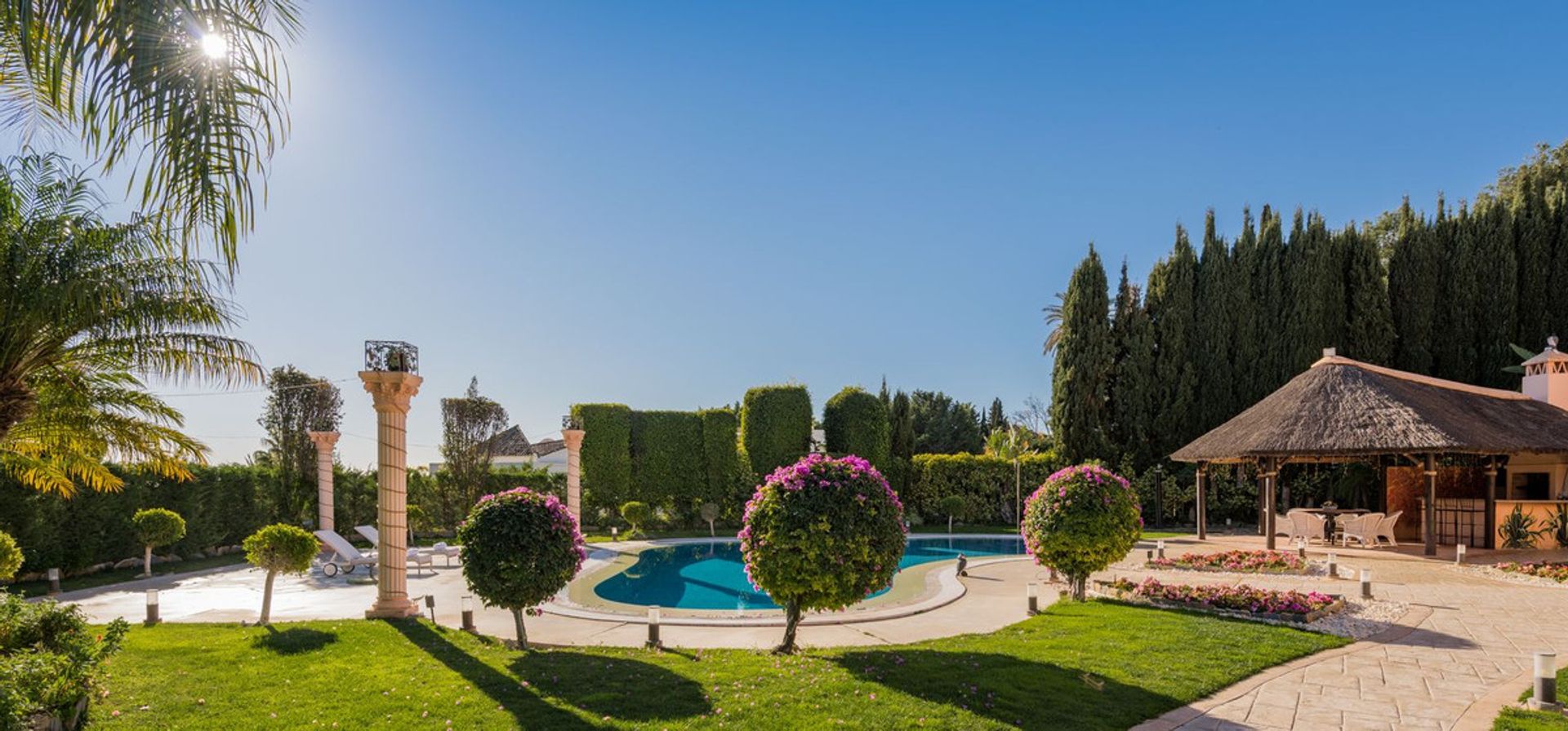 casa en Marbella, Andalusia 10833456