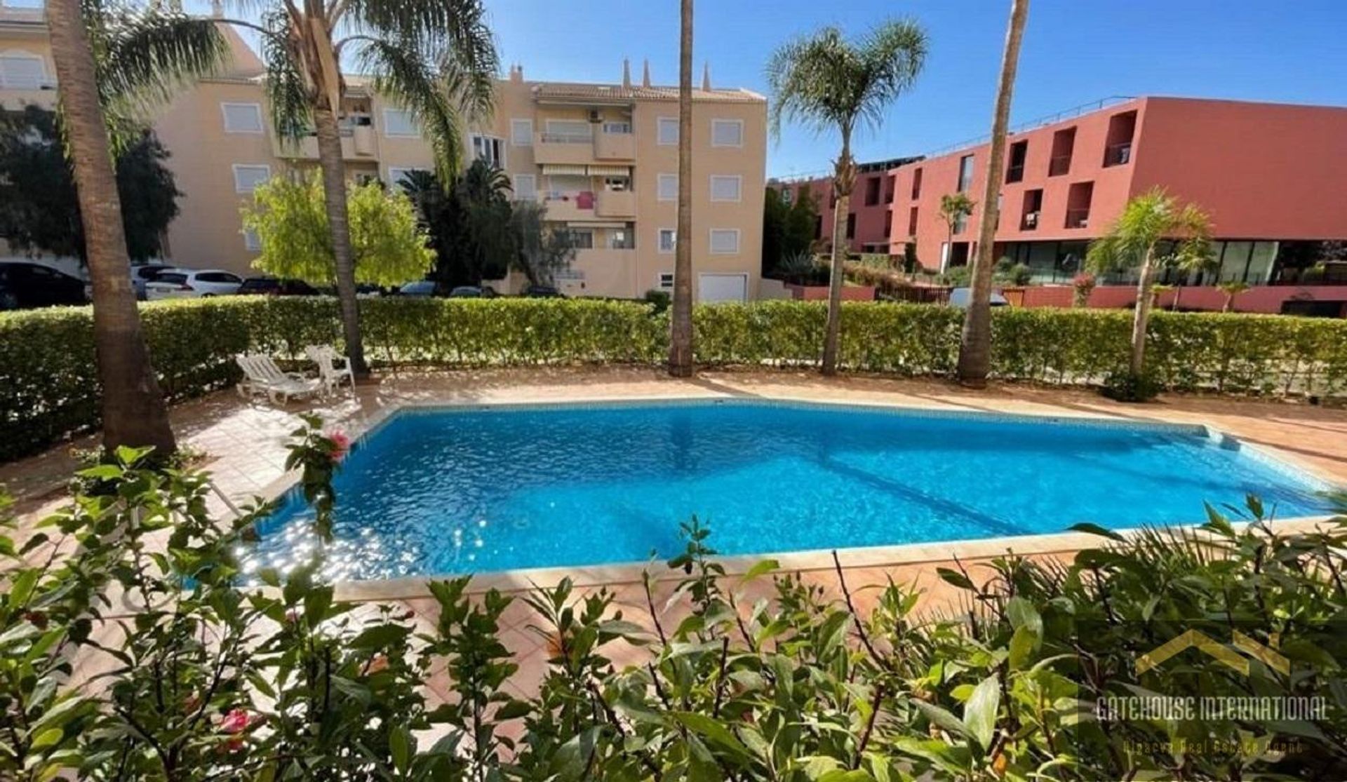 Condominium in Quarteira, Faro 10833520