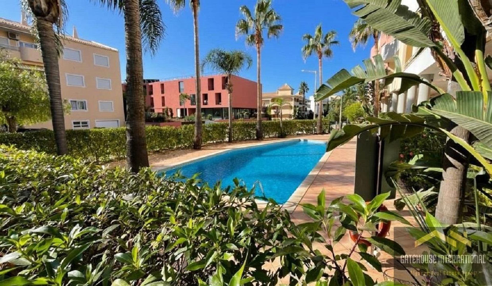 Condominium in Quarteira, Faro 10833520