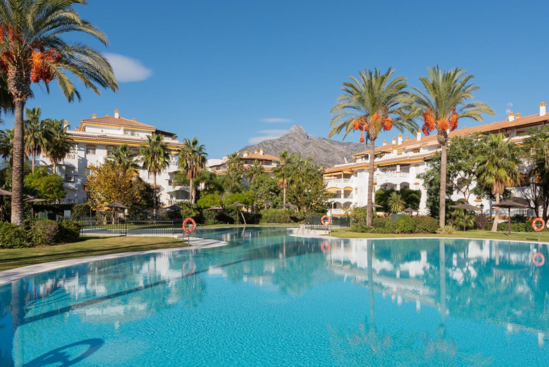 Kondominium dalam Marbella, Andalucía 10833620