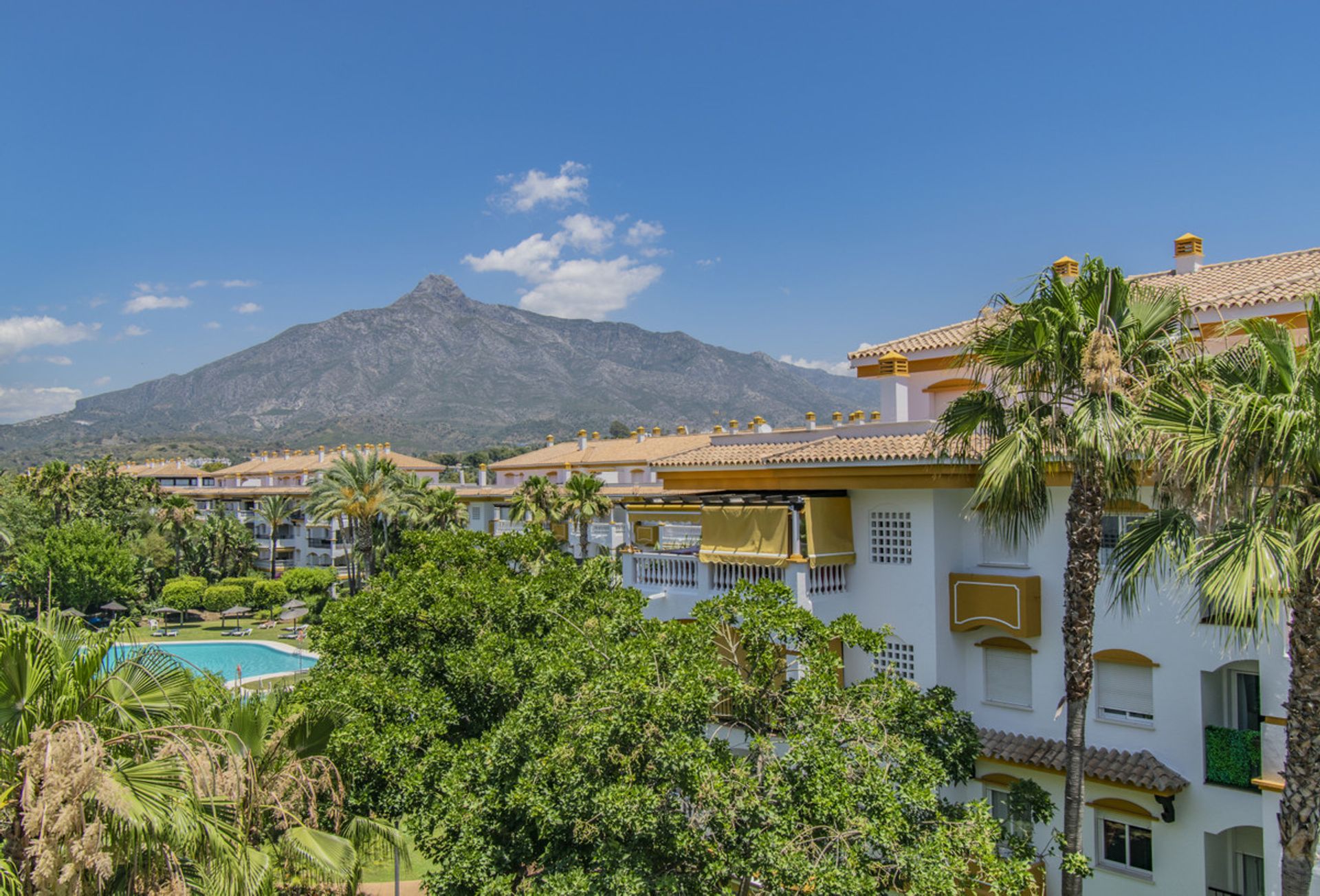 Kondominium dalam Marbella, Andalucía 10833620