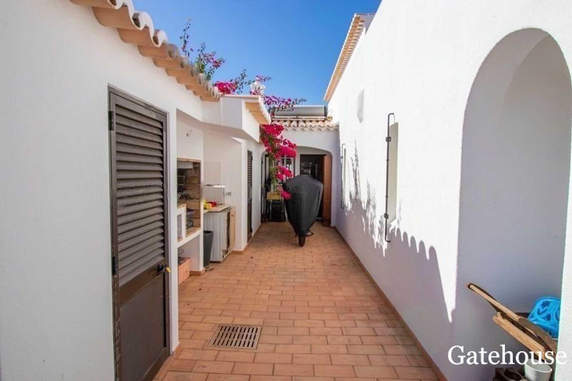 Haus im Carvoeiro, Faro District 10833702