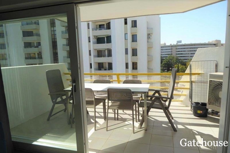 Condominium in Quarteira, Faro 10833731