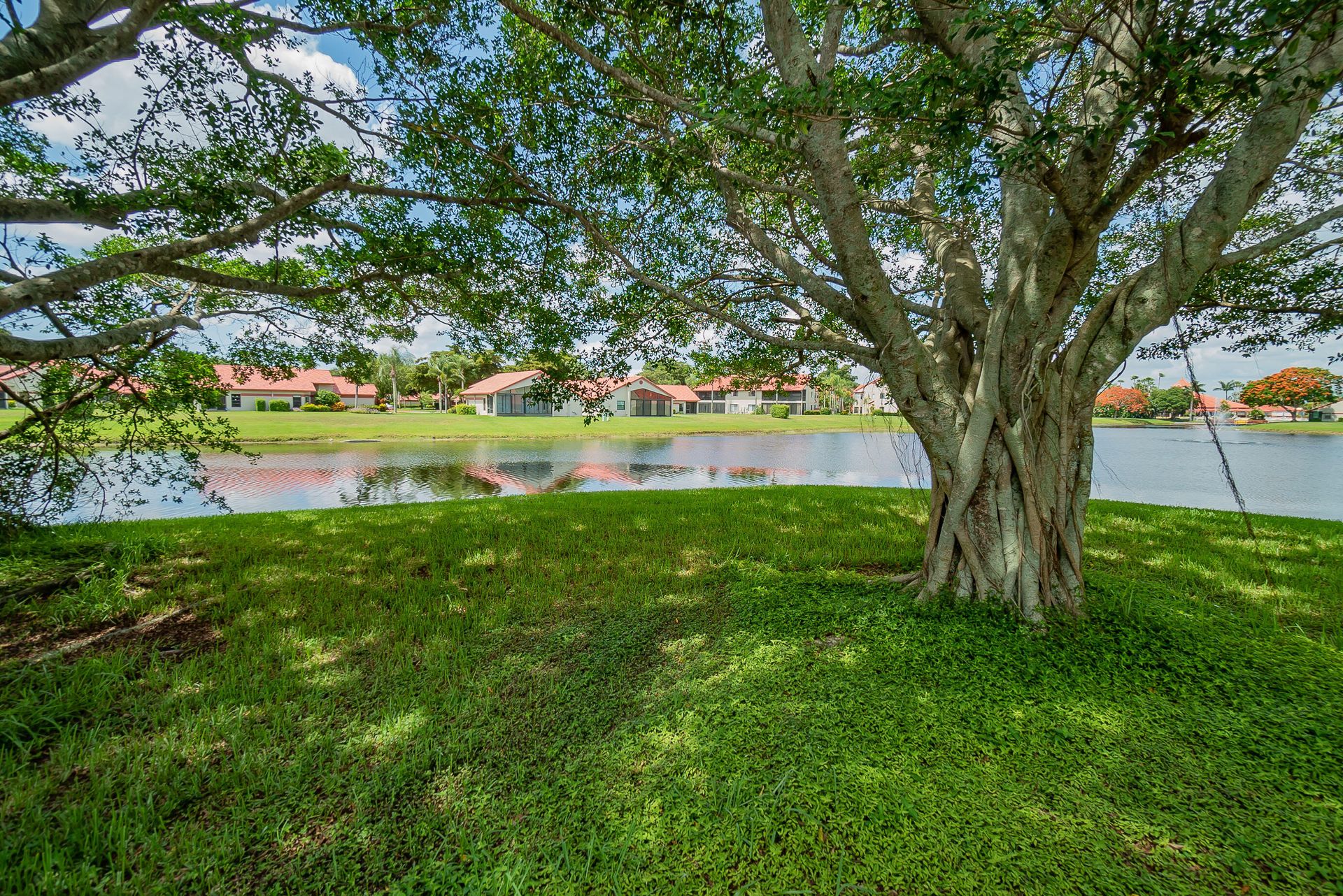 rumah dalam Kampung Oriole, Florida 10834151