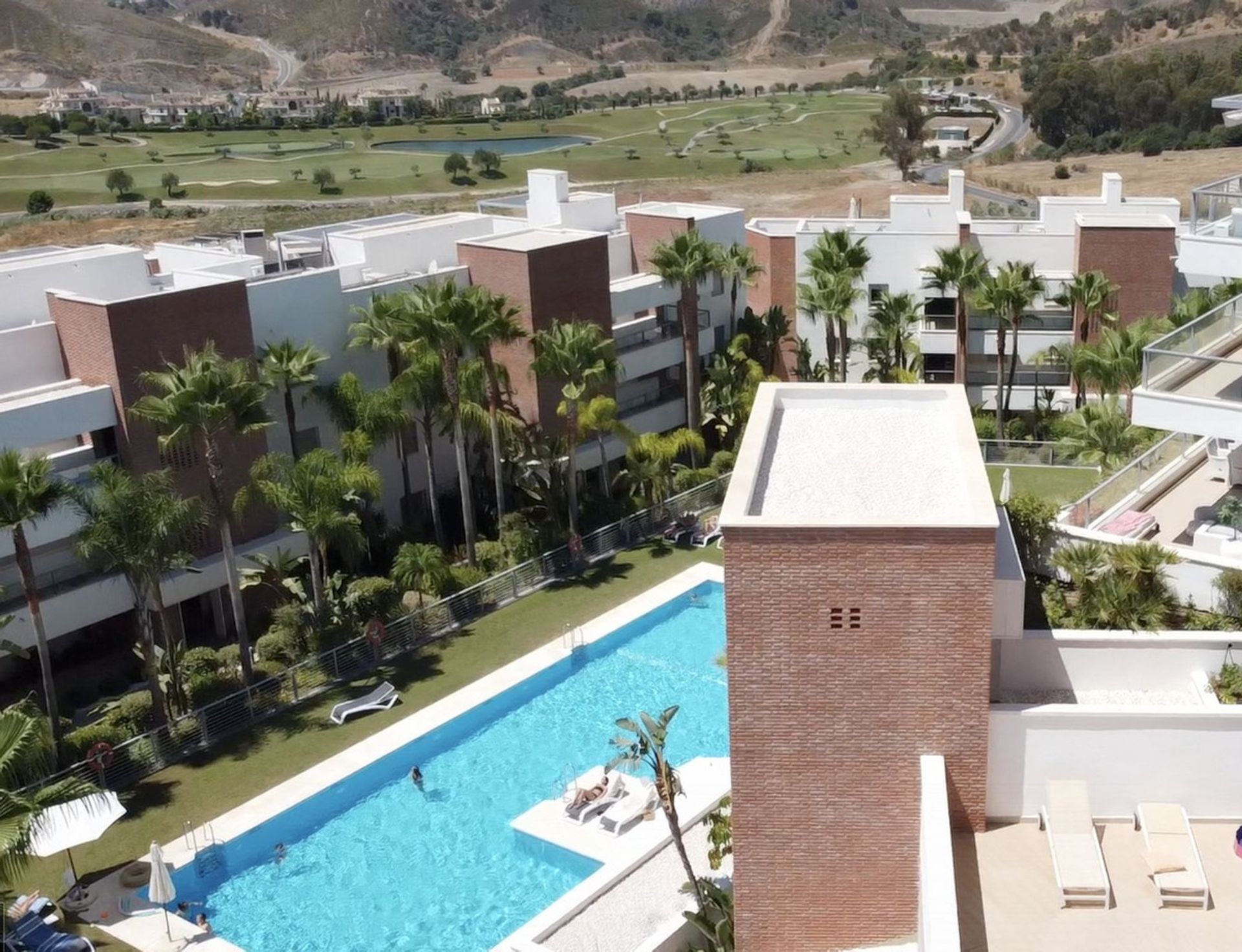 Condominium dans Benahavís, Andalucía 10834269