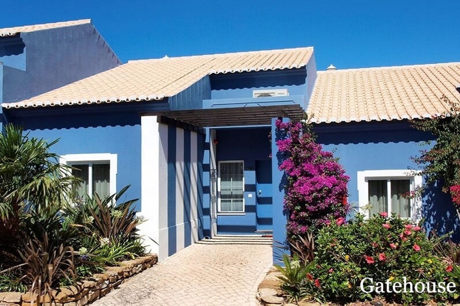 House in Praia da Luz, Faro District 10834450